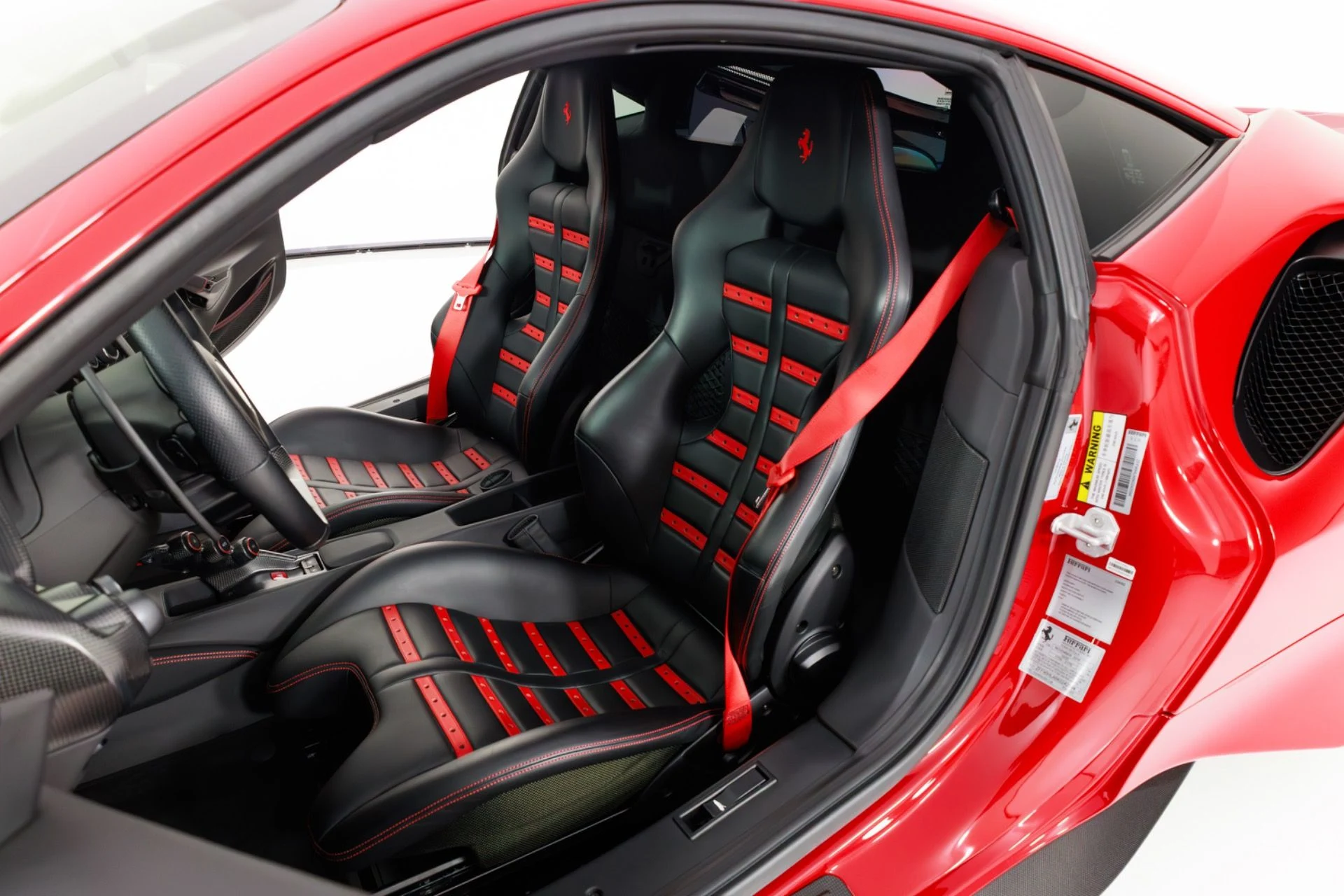 mph014_3678894541_Used_2019_Ferrari_488_Pista_1780072971_c127afaf69