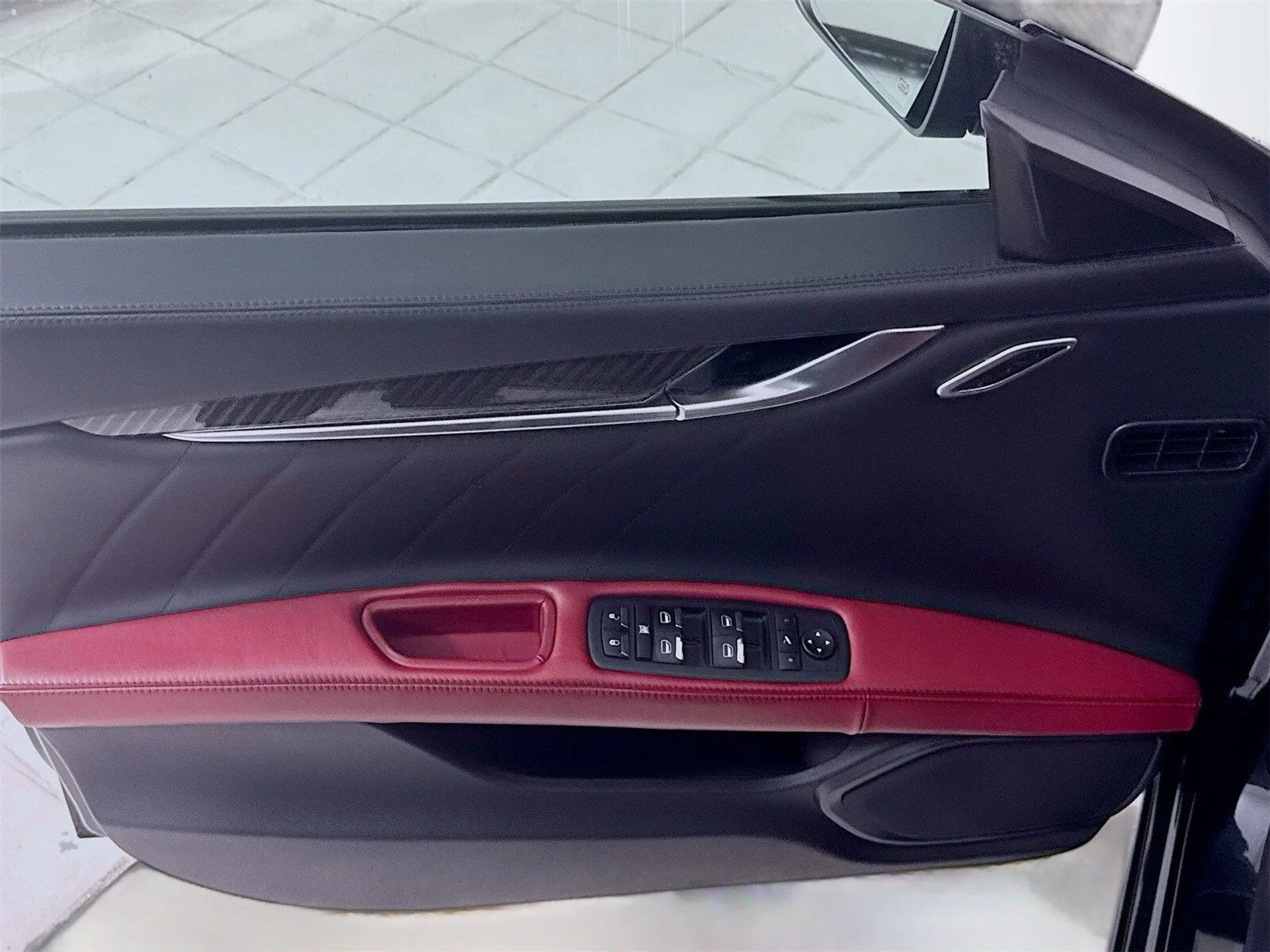 mph014_3689247311_597d5e6e6034ae85b65efa5135624dc0x_6c0a63012e