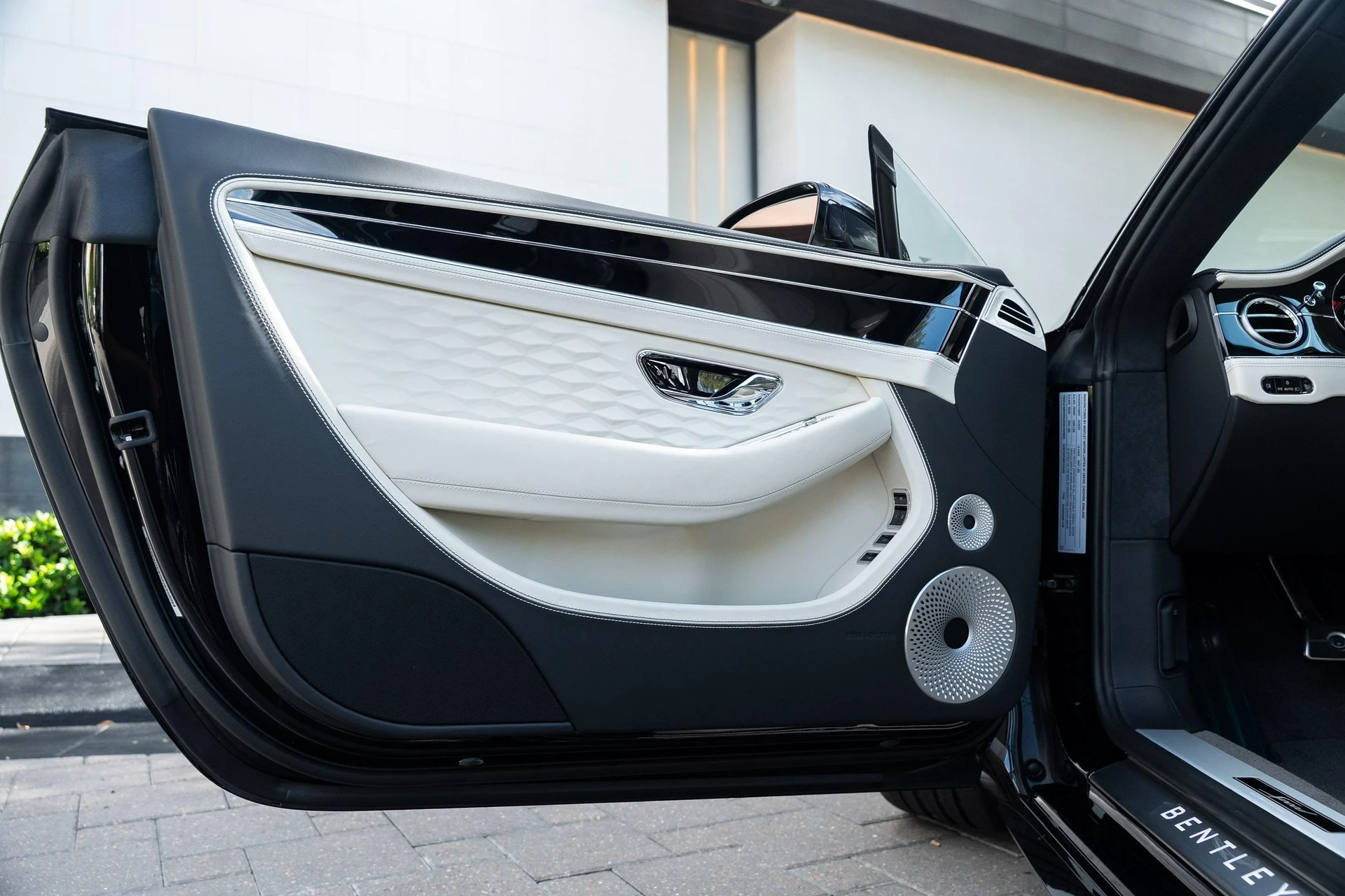 mph014_369276347_439893878_688857e8327455e0273381d0_cc63e4b834