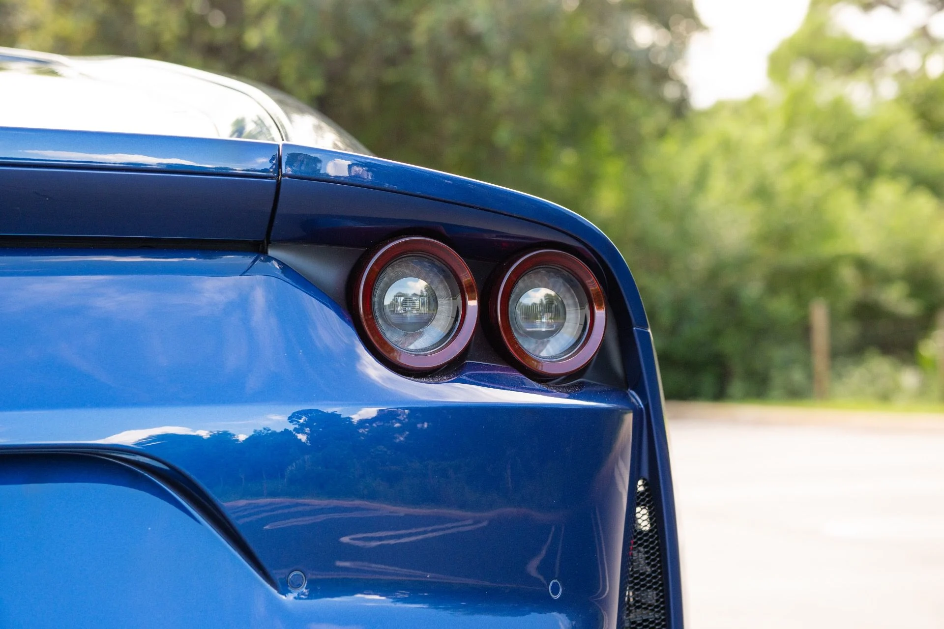 mph014_3694913474_Used_2020_Ferrari_812_Superfast_1758742343_7cf0e9b80e