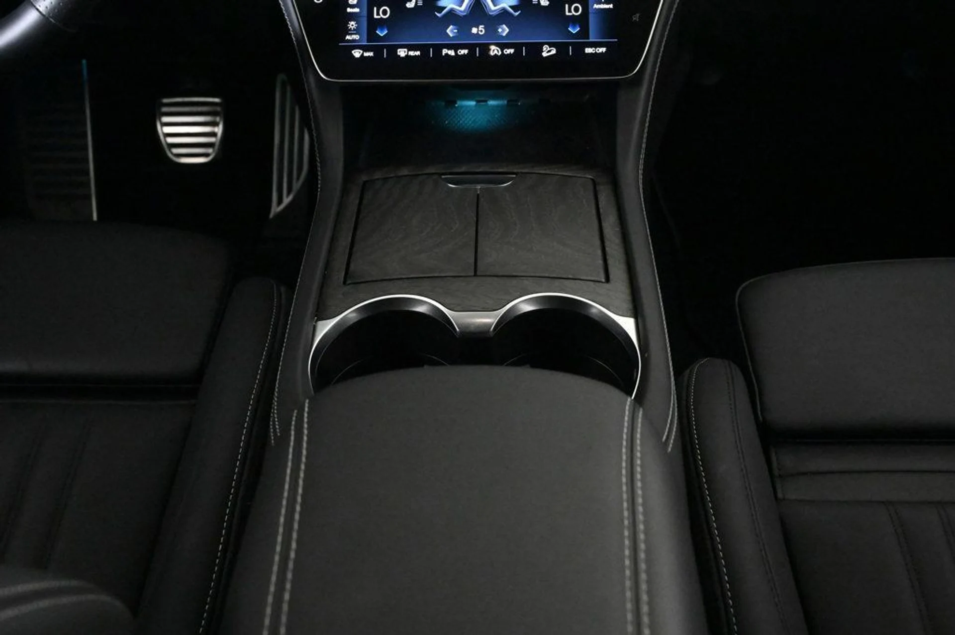 mph014_3700272263_used_2025_maserati_grecale_modena_11350_22941787_14_1024_9ccf161cf8