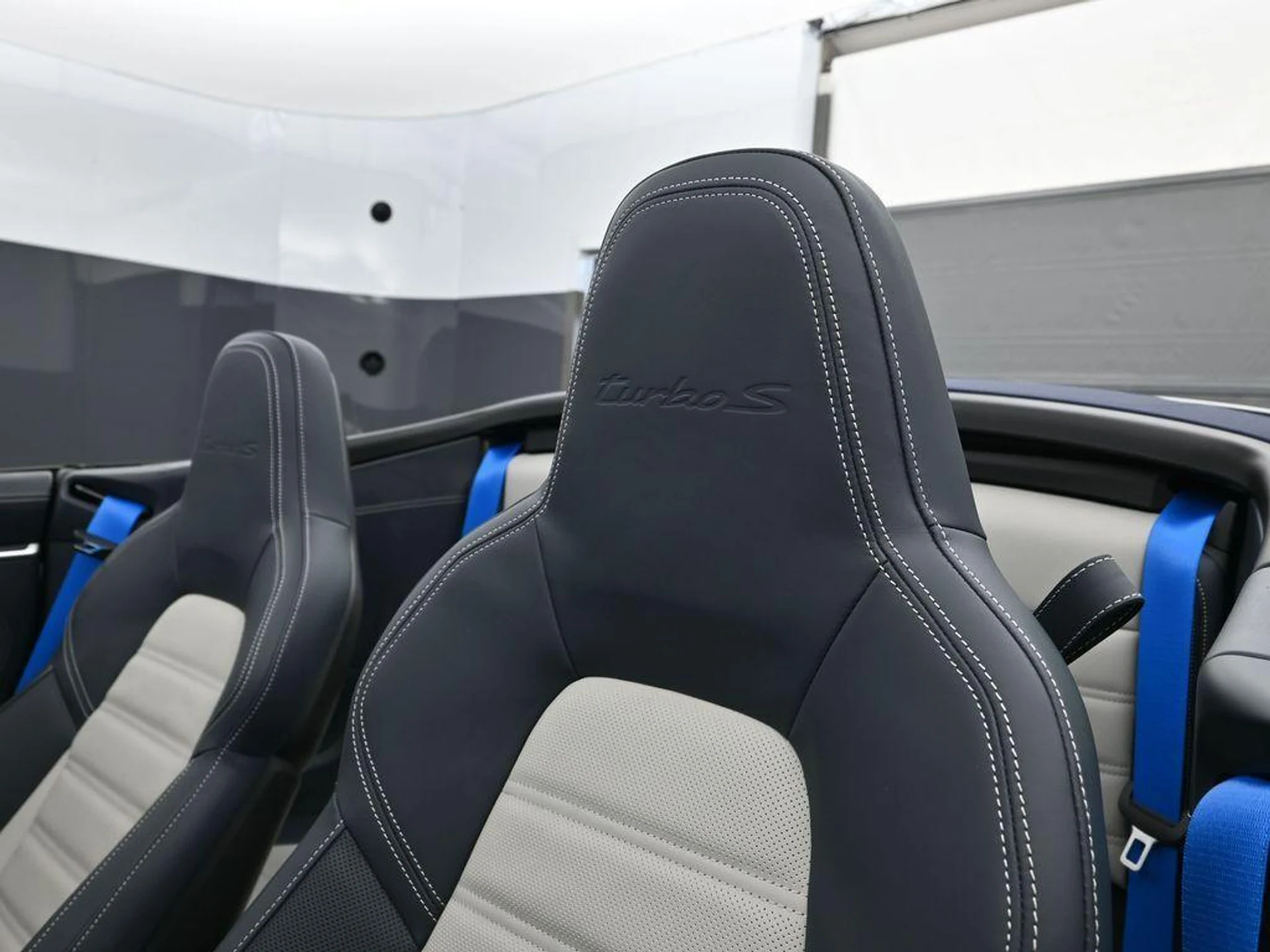 mph014_3705555079_fl_TI_Mfnzde_B_hu_Gt_Bb_R0l_LQ_25_Ls_eb582ec5fe