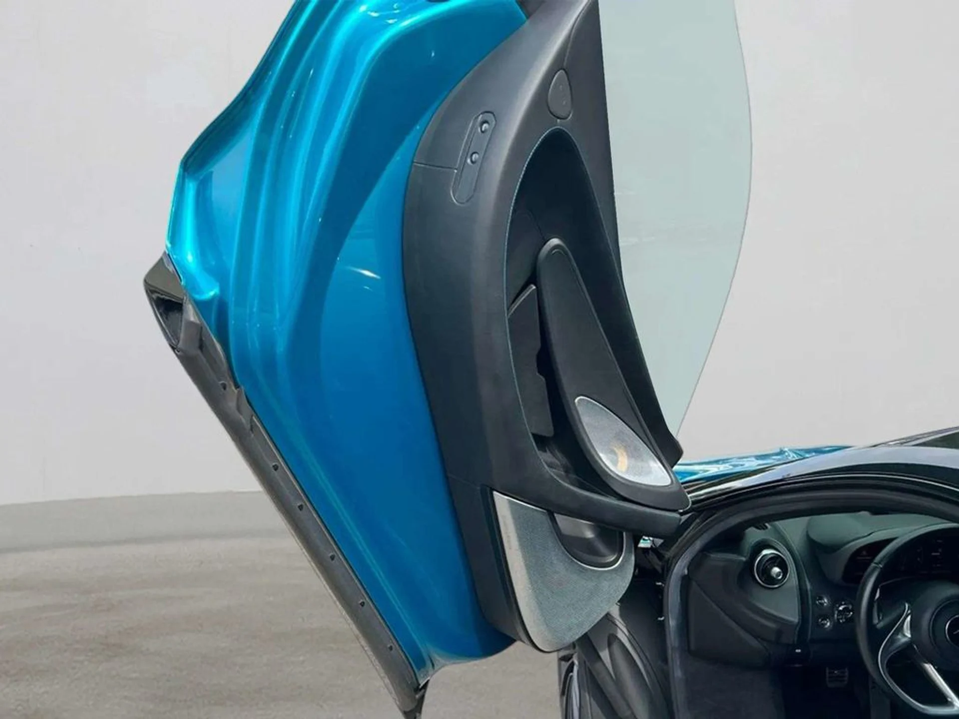 mph014_3706893100_55770bb17772a64d8f7572a70cc9be93x_8b3b540dbc