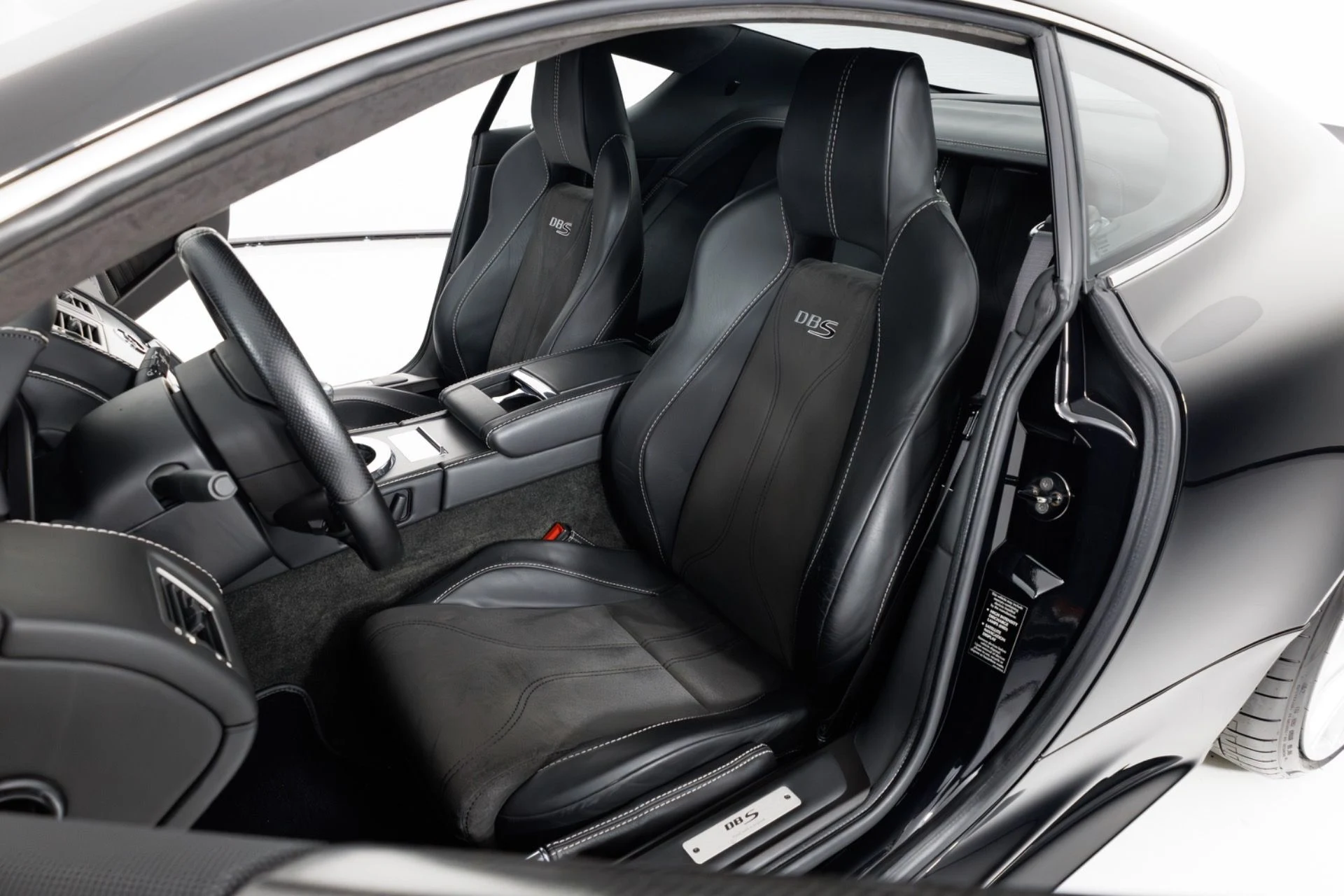 mph014_3708466878_Used_2009_Aston_Martin_DBS_1778627759_b119b3003b