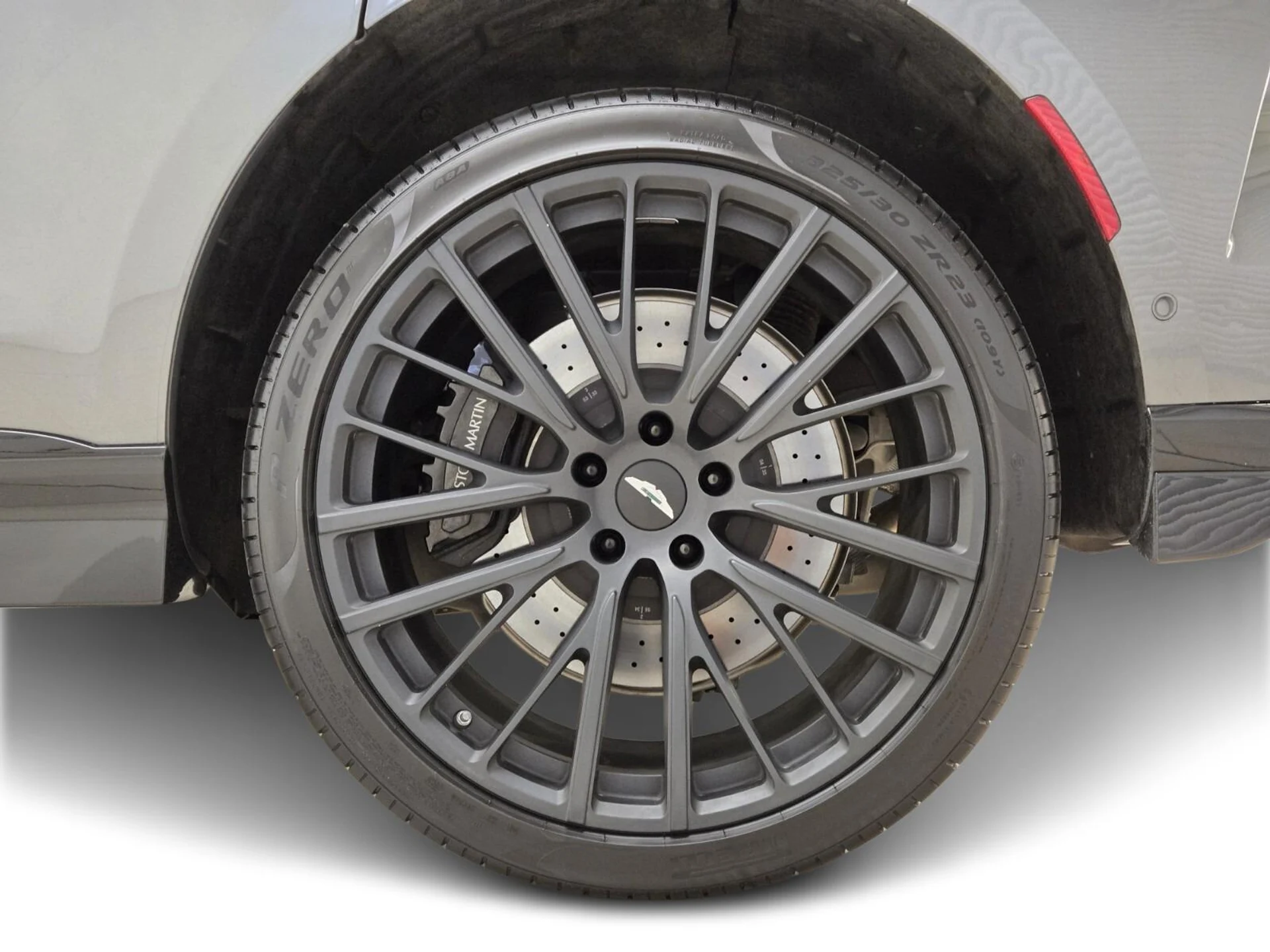 mph014_3717145858_Used_2023_Aston_Martin_DBX_707_1758610627_d868ad340b