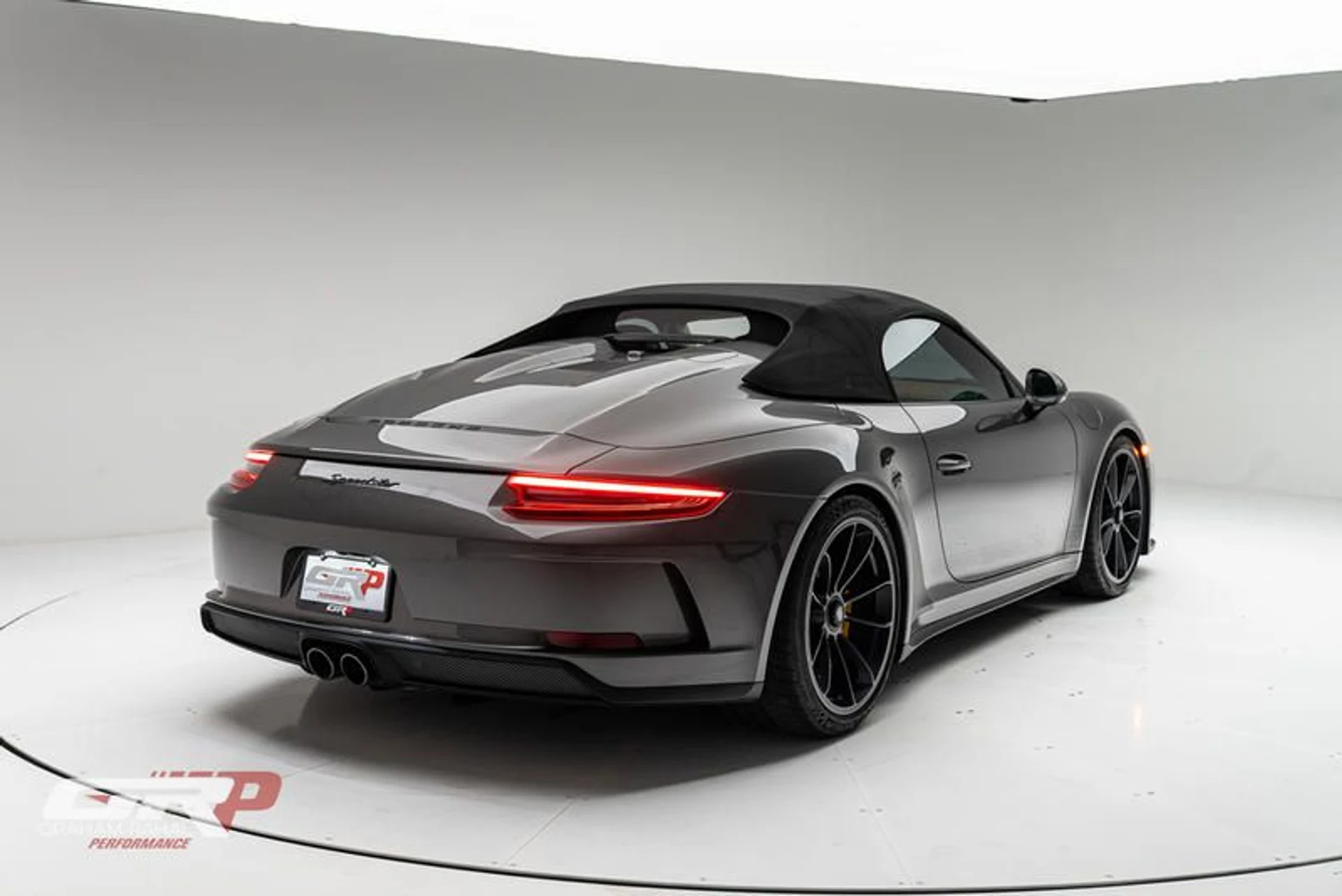 mph014_3720231385_1_B6_FE_571_A094_4964_B5_F9_74_ED_7_BDD_650_A_993f60ca6f