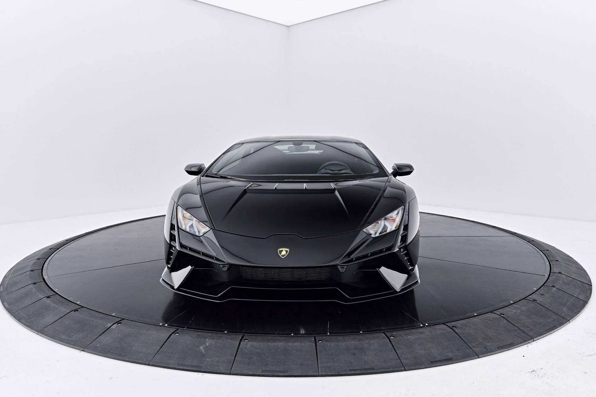 mph014_3720786736_Used_2024_Lamborghini_Huracan_Tecnica_Base_1790185315_02f69df175