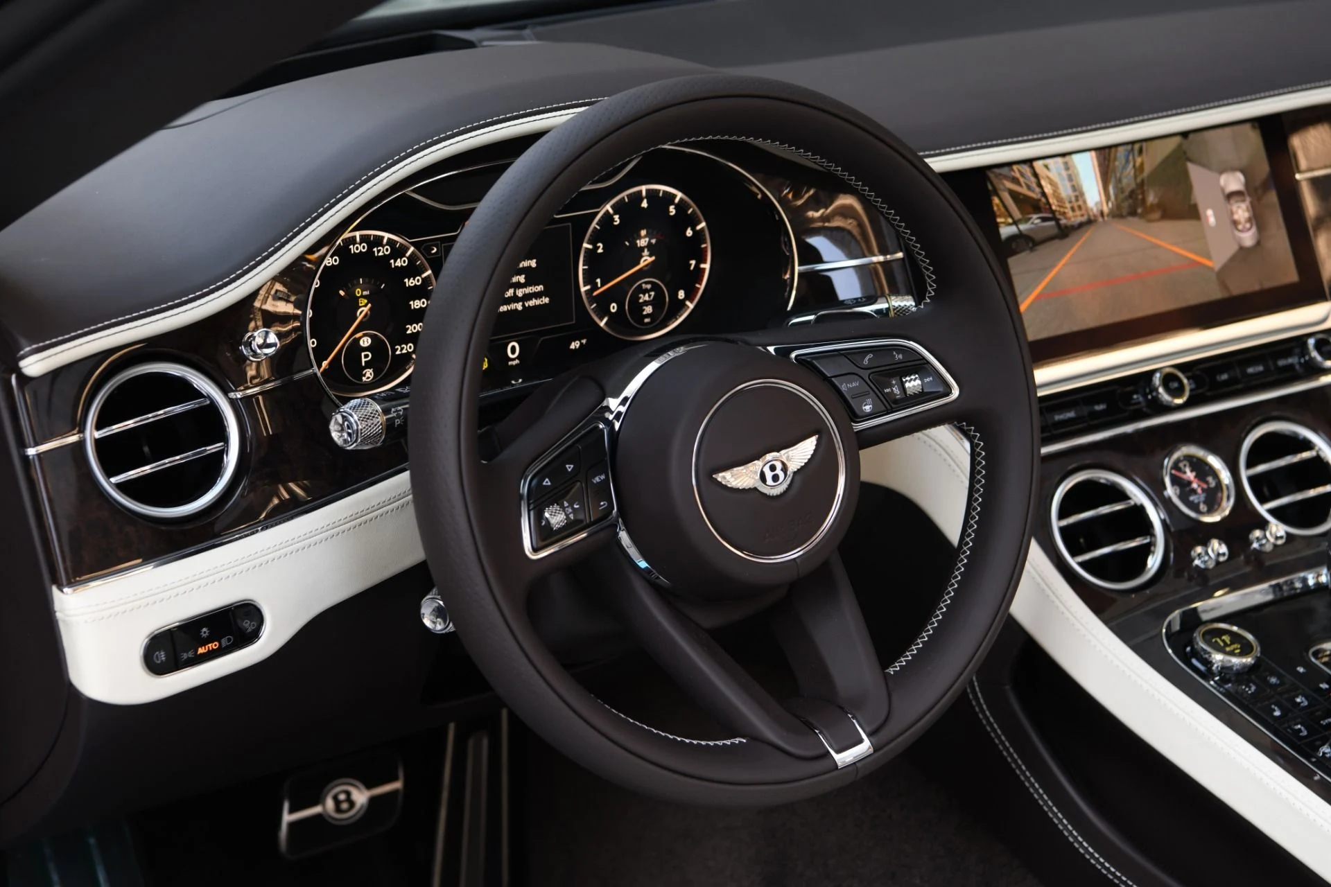 mph014_3724207677_Used_2024_Bentley_Continental_GTC_Convertible_GTC_Azure_V8_1759874736_276d837040