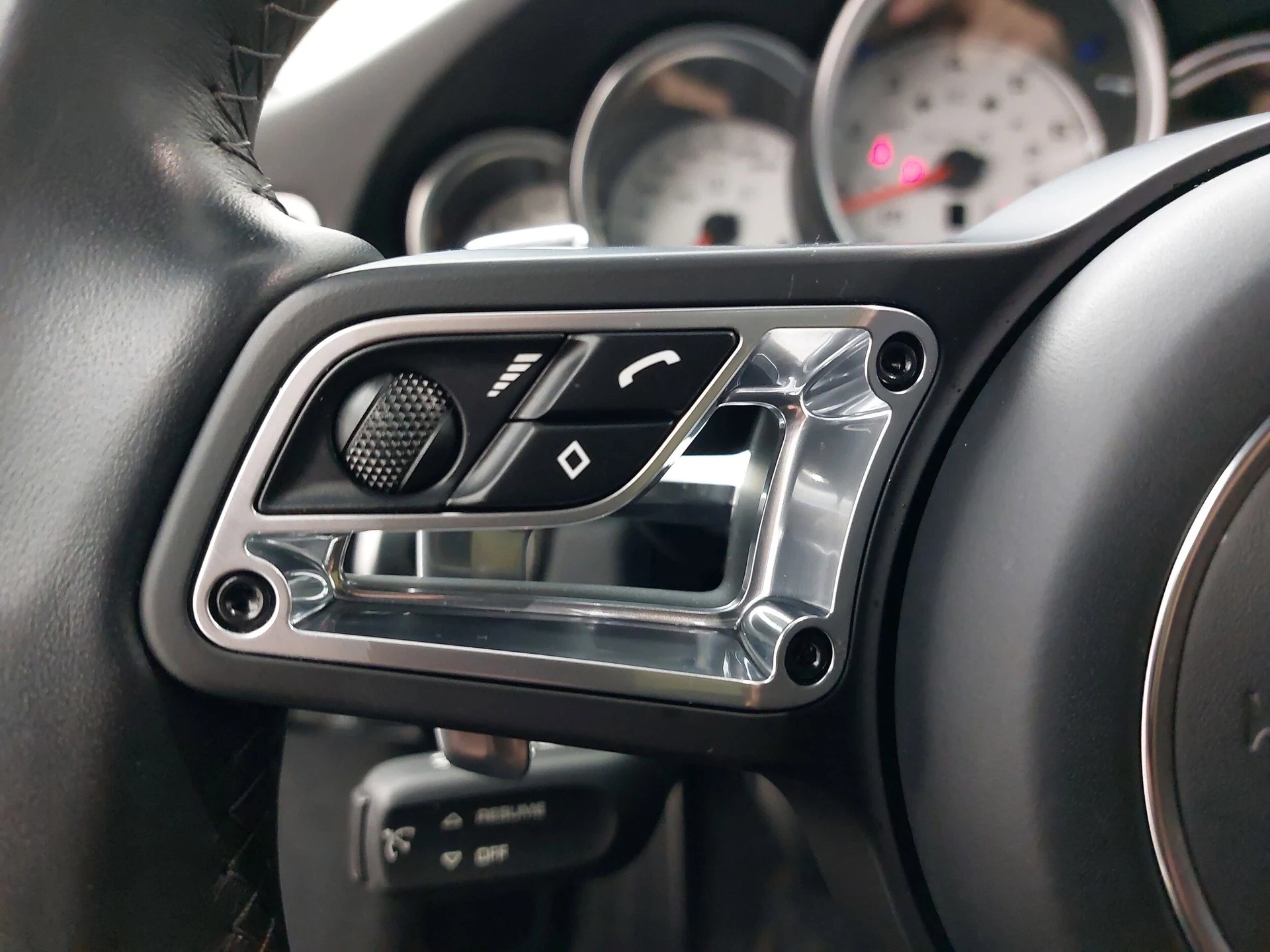 mph014_3727915679_e0cf1cdd026474835878cf407569da38x_7f1d7f8e34