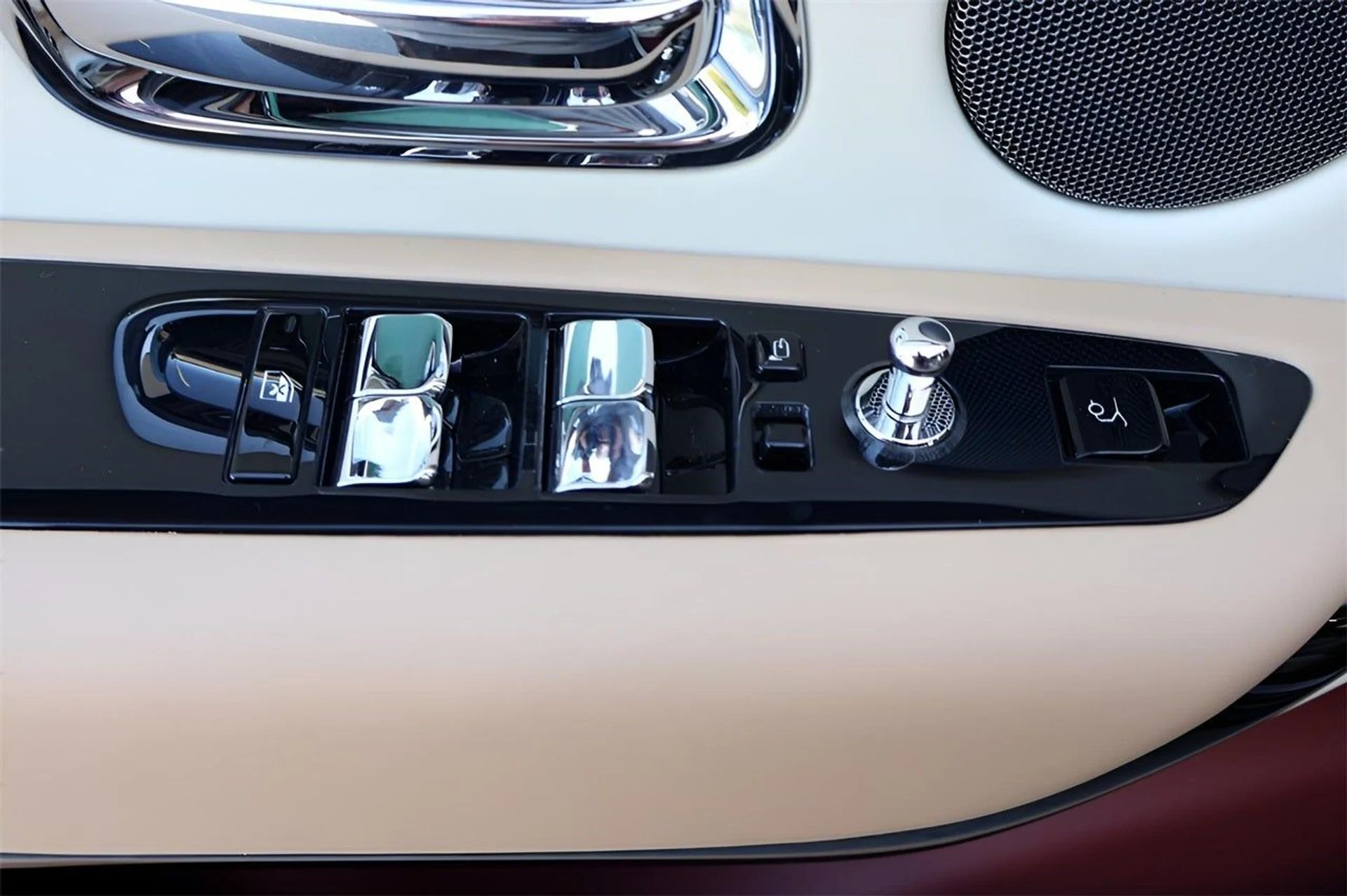 mph014_3732043969_15_521fa32e41