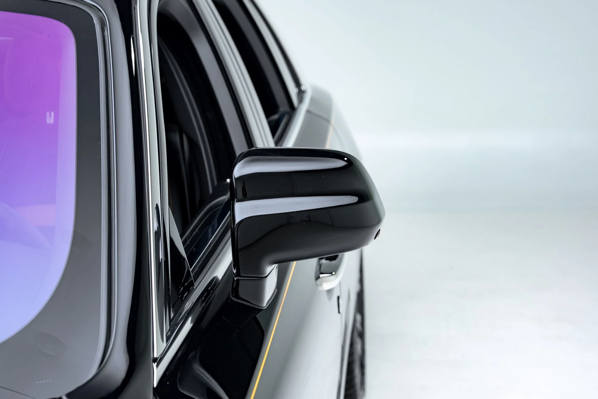 mph014_3735523771_Used_2022_Rolls_Royce_Ghost_1776983451_986622f7c7