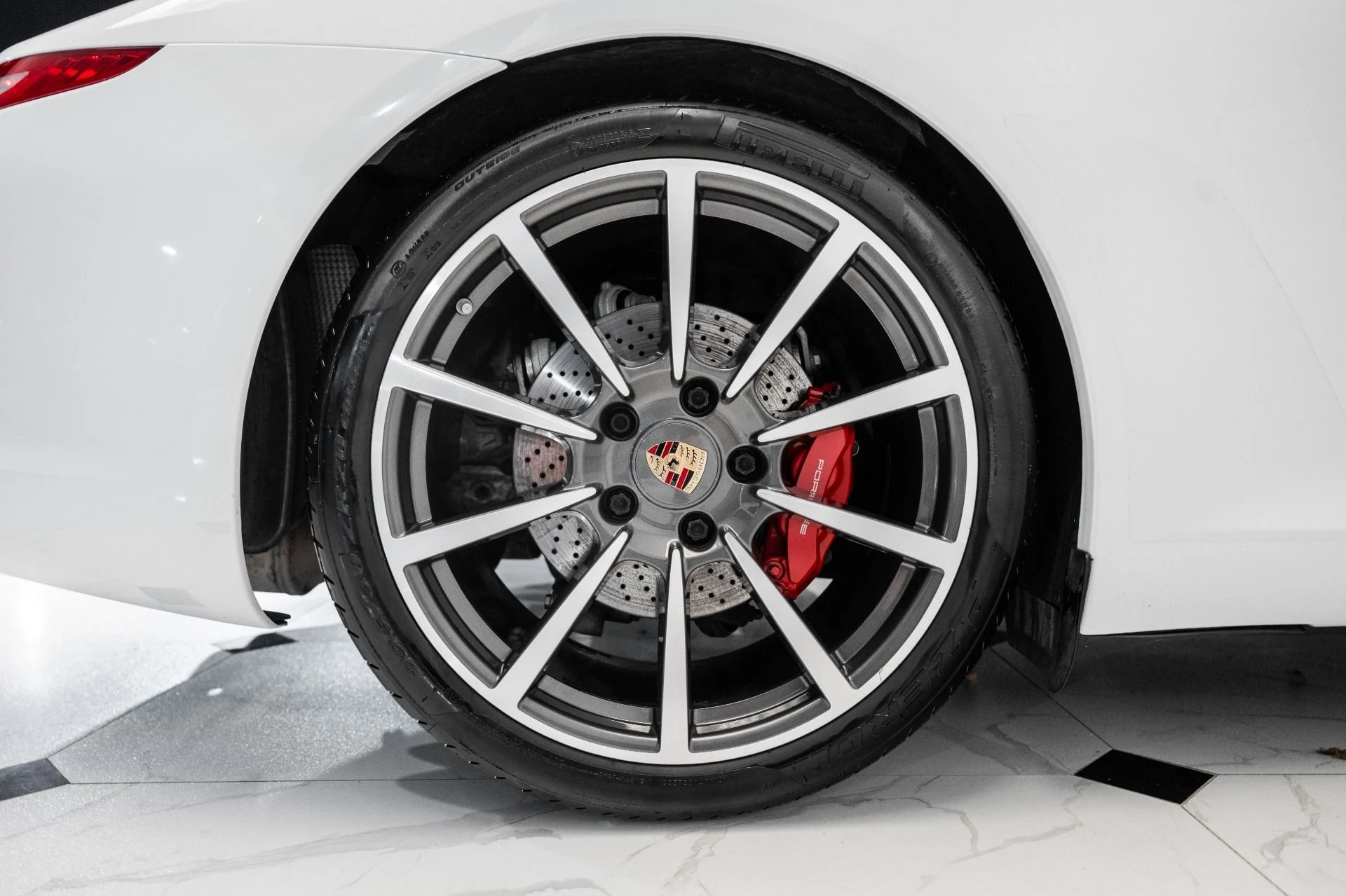 mph014_3736807572_Used_2016_Porsche_911_Carrera_S_1758126477_93e6ab8276