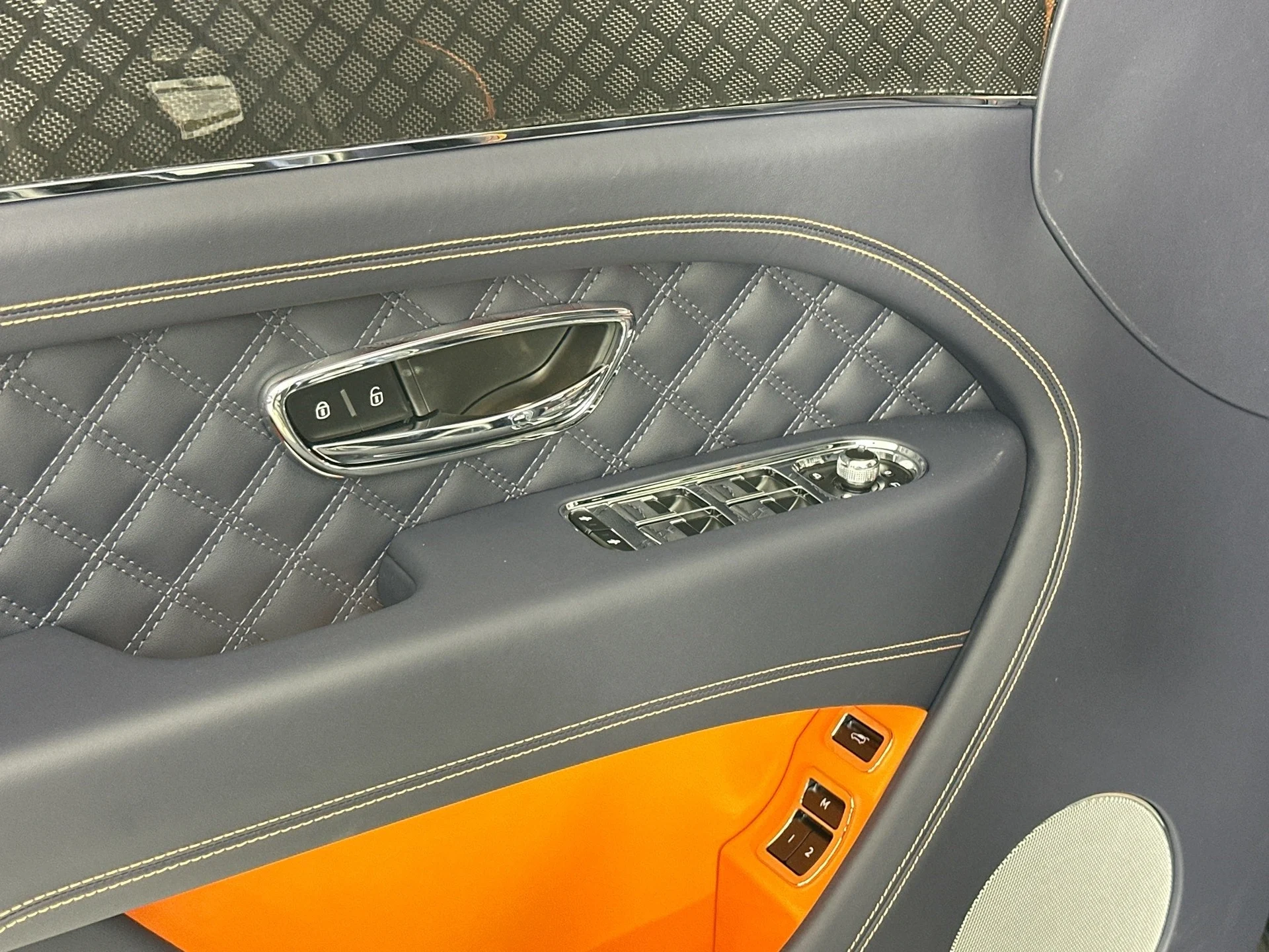 mph014_3737397207_15_3d6ba55ada