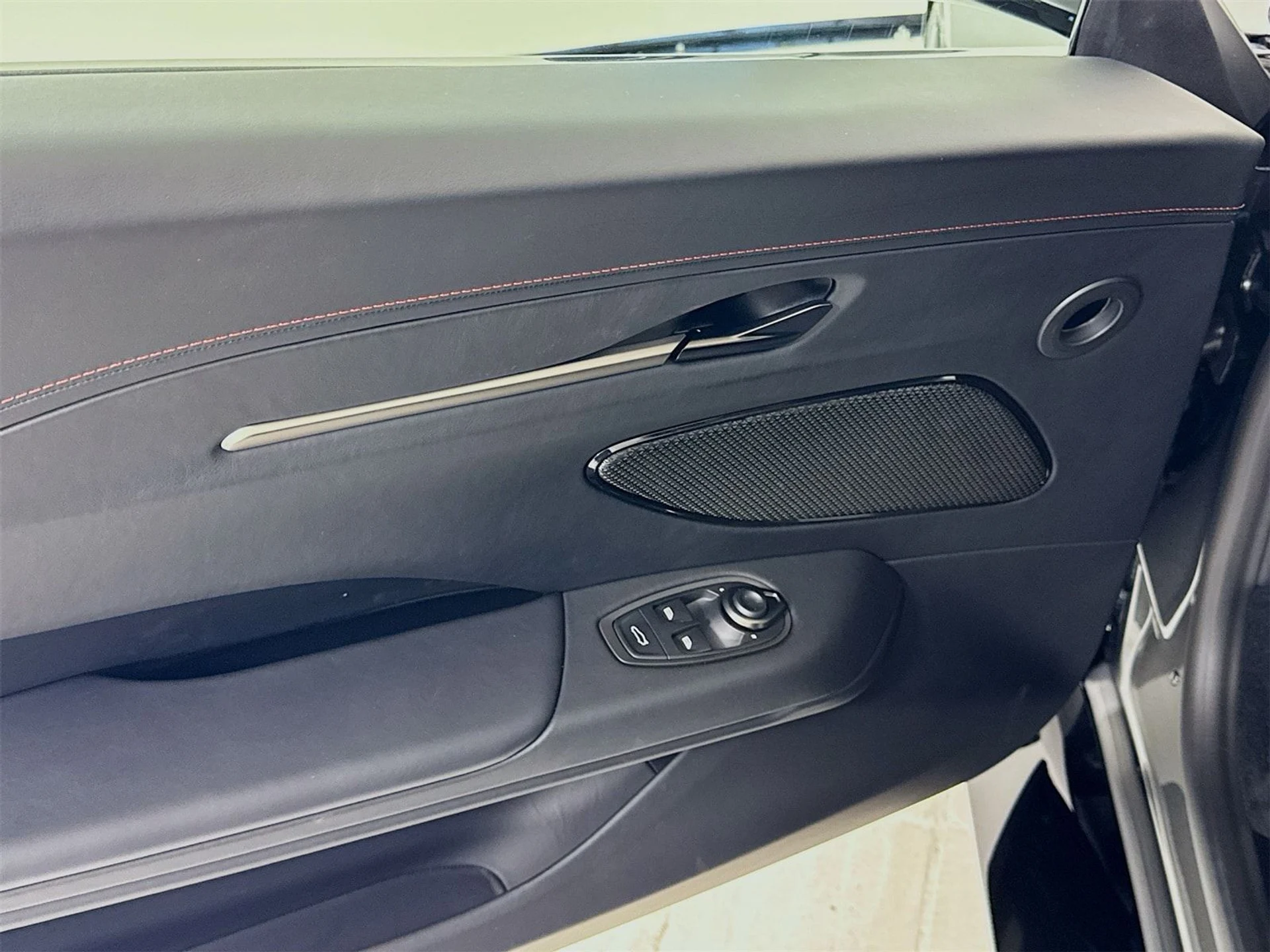 mph014_3743418140_355d98956fe09ed6903a7719ef19394cx_ac14a5308c