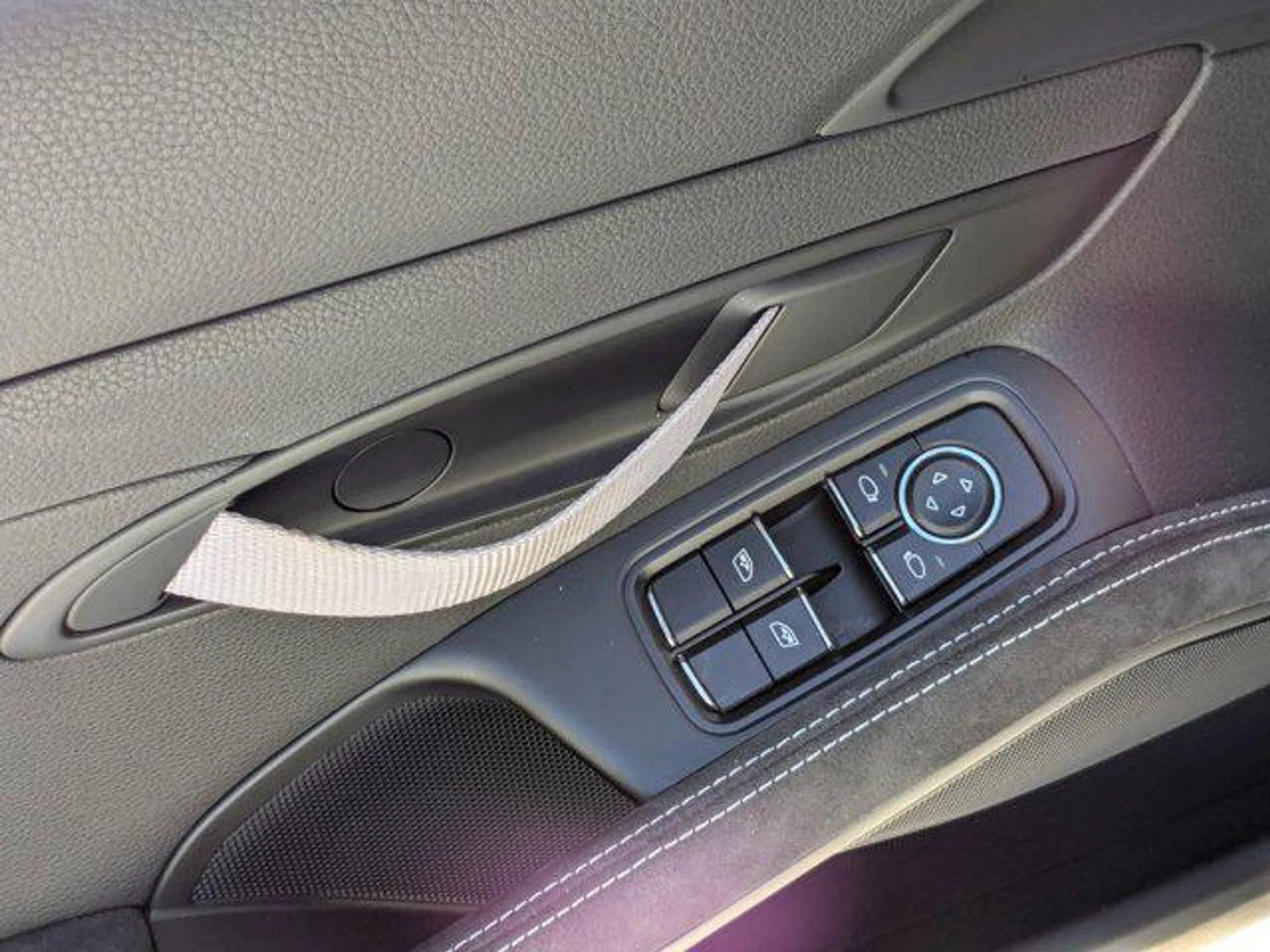 mph014_374693650_vkx_B_8_BO_59u2ko_G8m_O_Xx1cjt_TLY_00fd9ae496