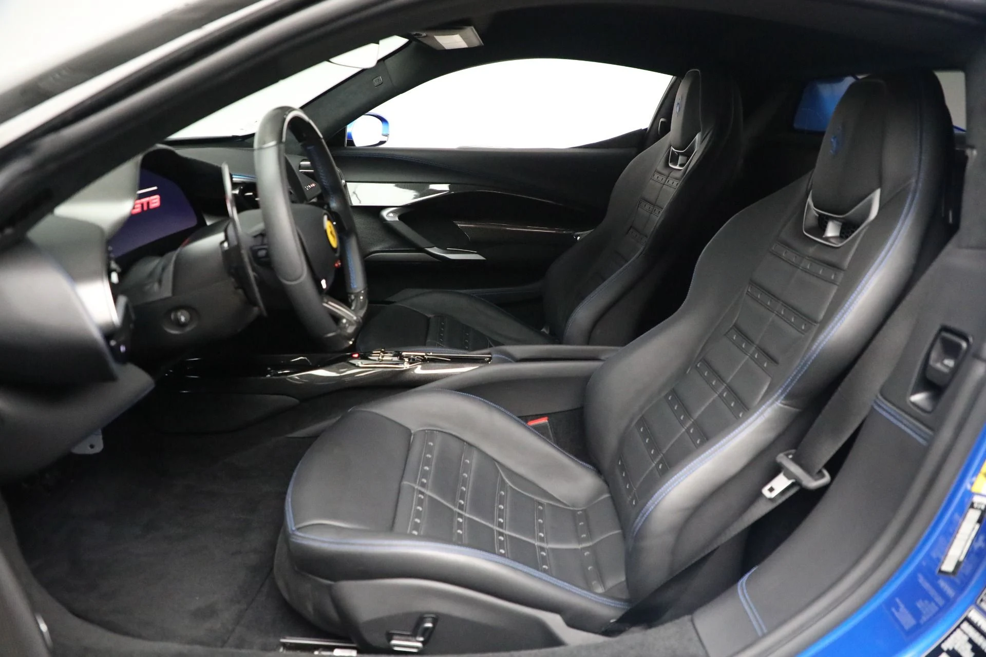mph014_3750889500_Used_2022_Ferrari_296_GTB_24728d5b9b