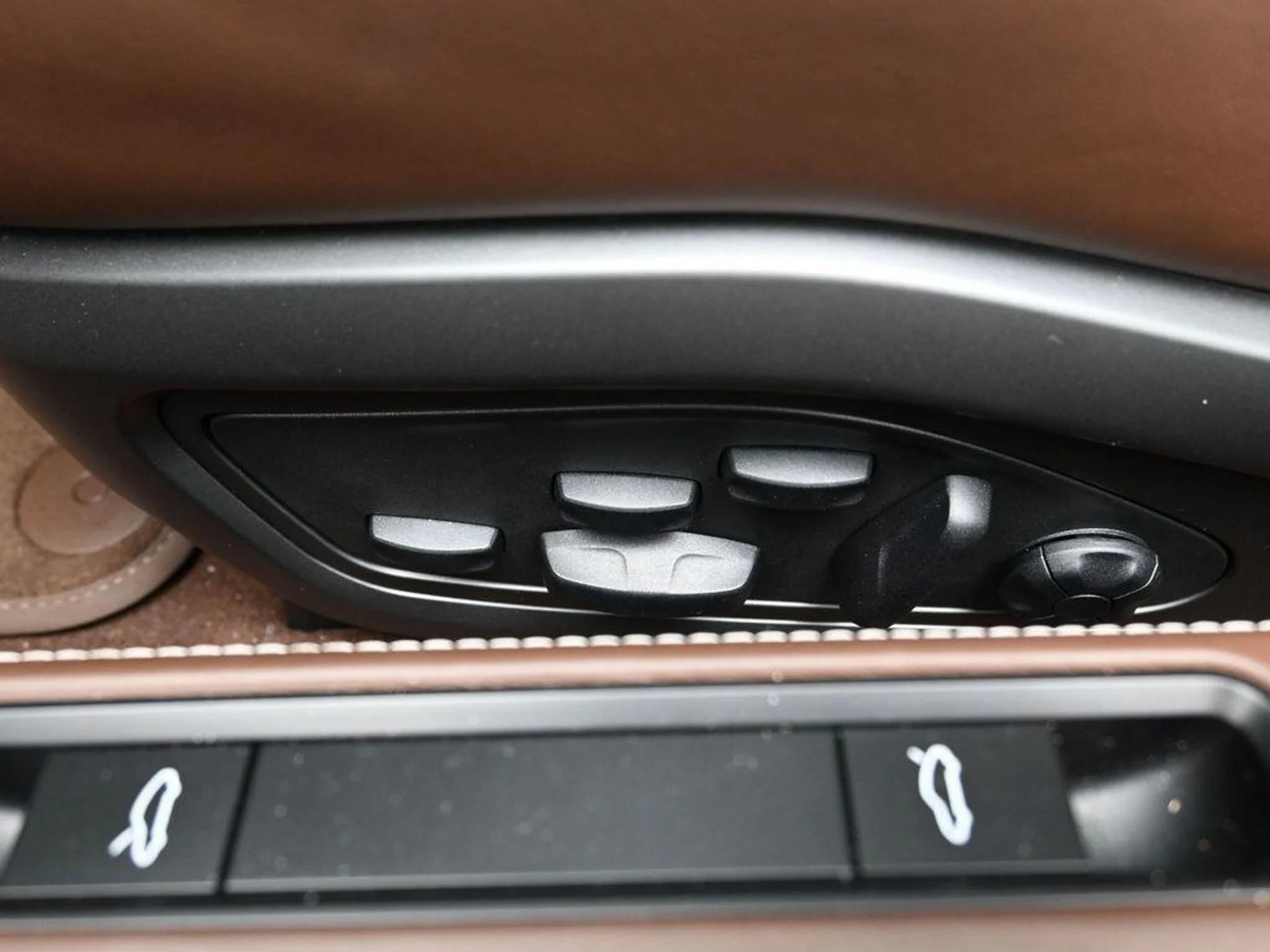 mph014_3751922335_wndubbjocigv_TJD_3k_N_Ru_Fw_En_Ic_36bbaf7af2