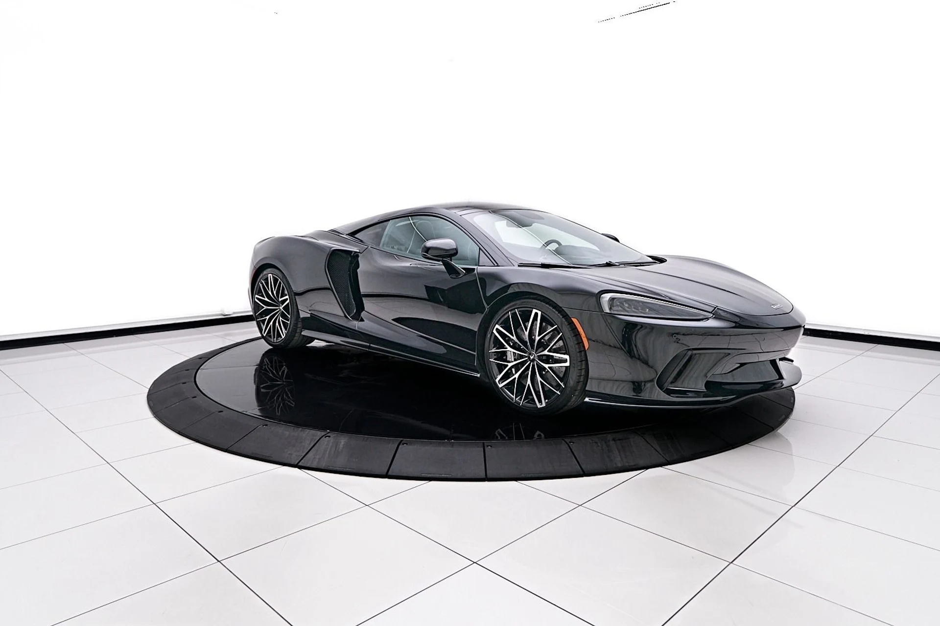 mph014_3755156216_Used_2021_Mc_Laren_GT_Base_1746665042_3a7d56ed4e