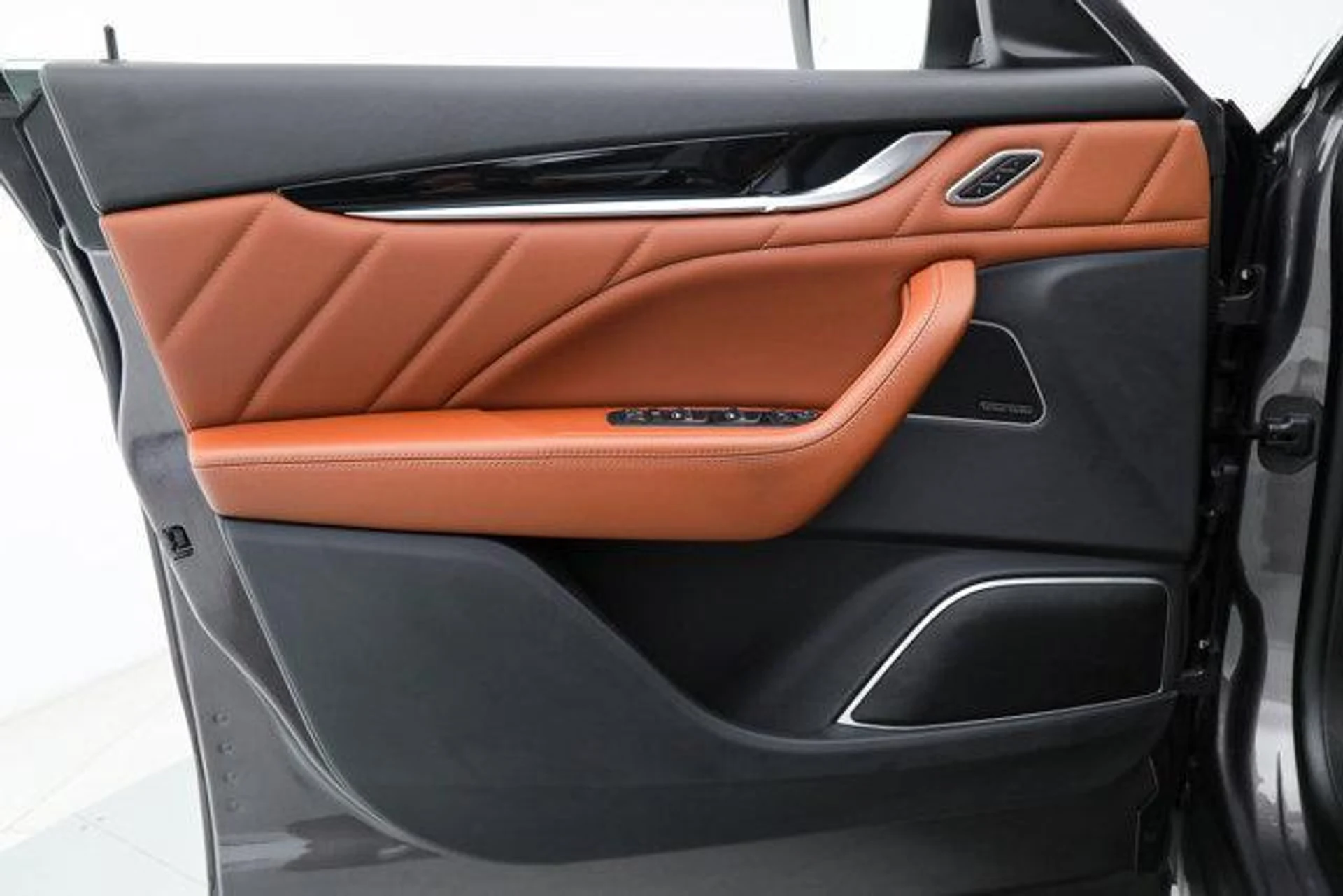 mph014_3757245076_g_S64c3_Vn_Ytpql_EG_Tw_FN_Osq_Xt_Vu_I_18a608582c