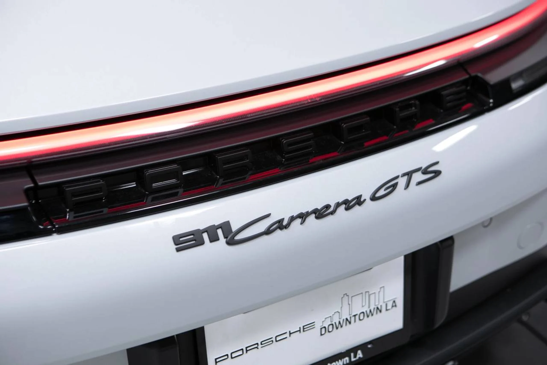 mph014_3760606452_7f597c5afdec5d1c3b34b6dccdbe8b9ex_f358b583c5