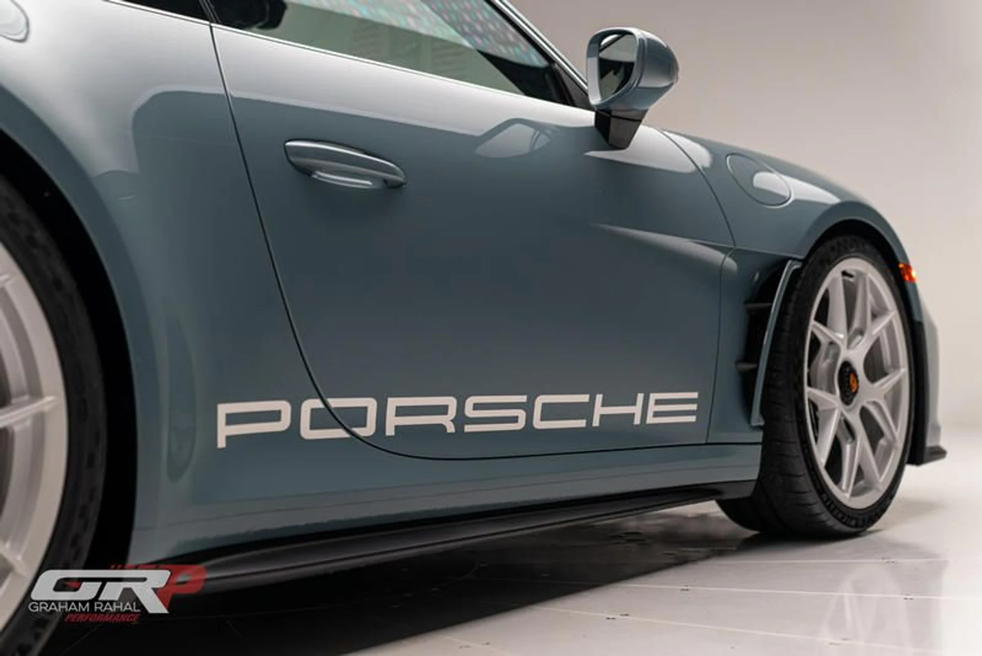 mph014_3764521036_39504_D03_0_D3_E_482_A_8059_A173_E2_A2_F2_DD_2502312e84