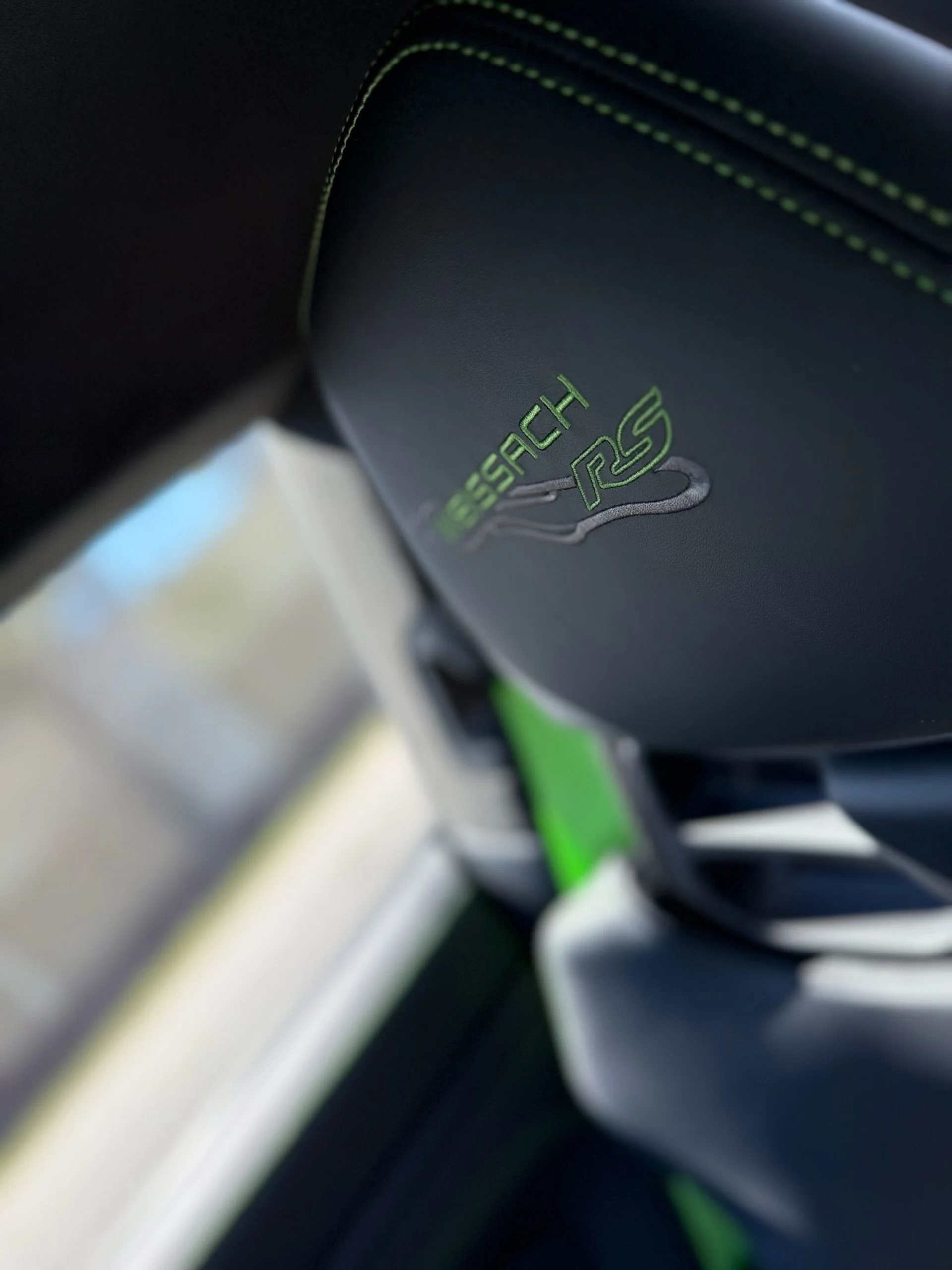 mph014_3767336962_Used_2024_Porsche_911_GT_3_RS_1769797360_c11235e738