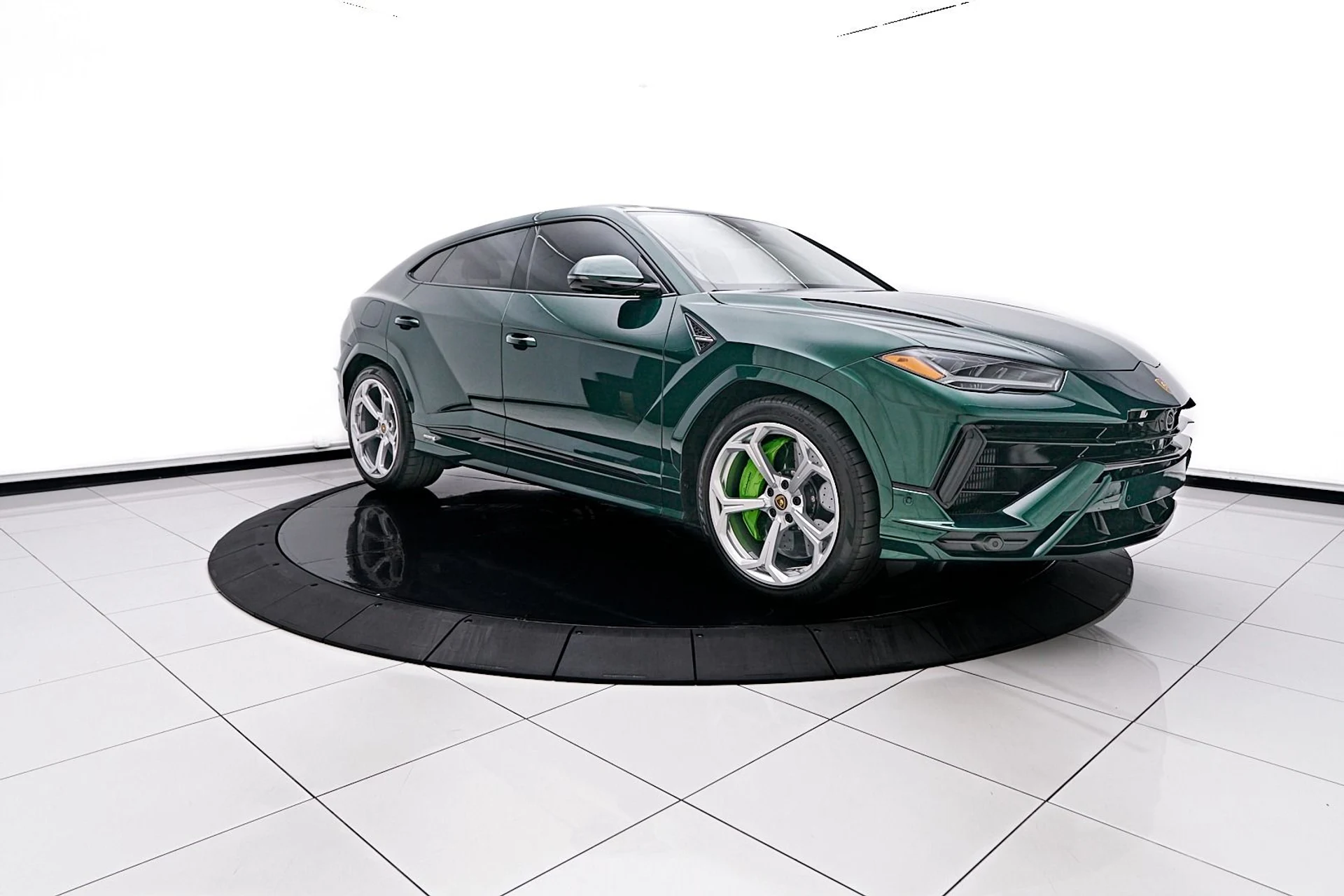 mph014_3768447505_Used_2024_Lamborghini_Urus_S_1744682462_40fa8dca5d