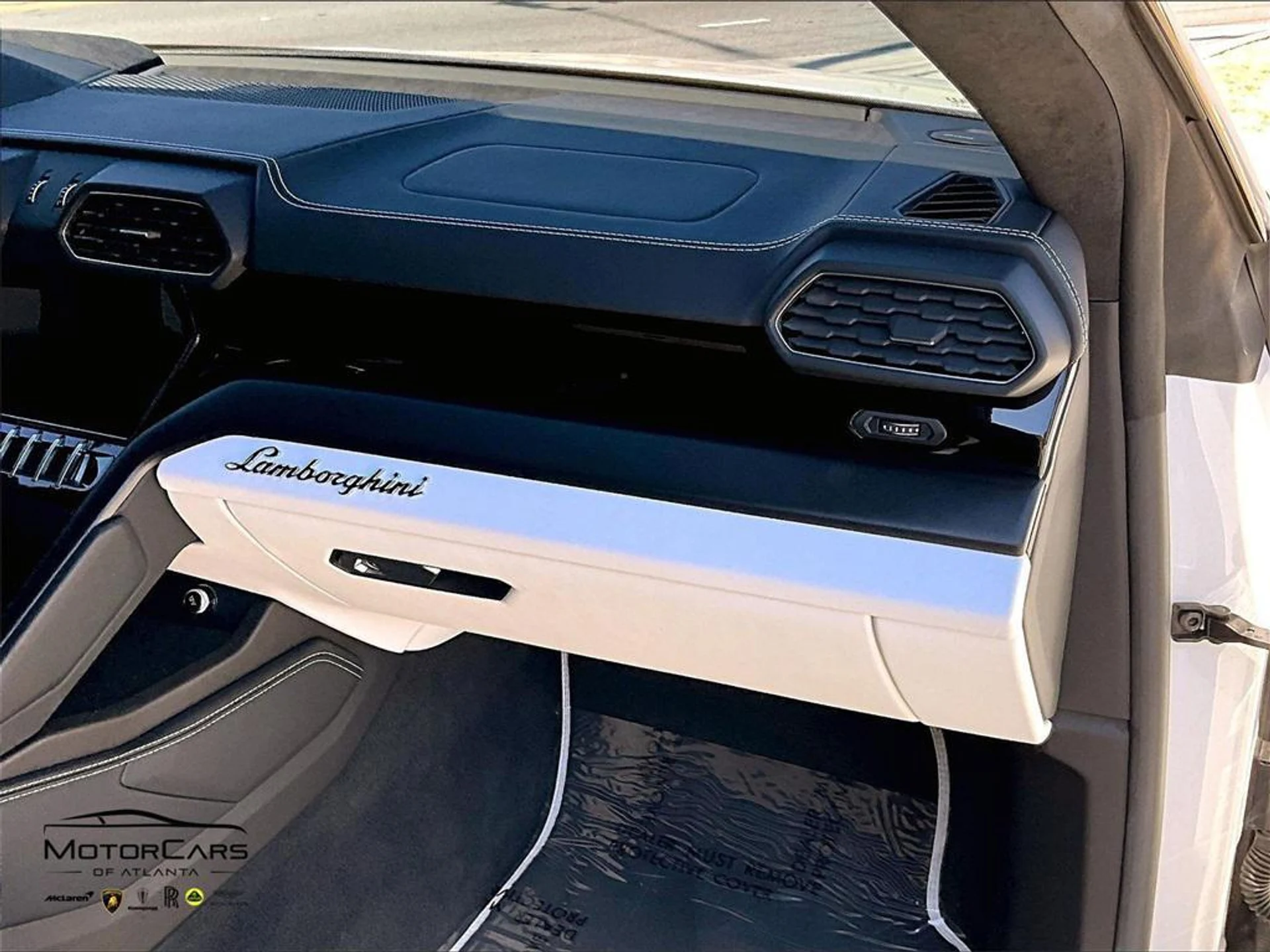 mph014_3769925456_elm_Ih9_P_Tz41_V_Dvb_Io_X_Amvvbzrz_I_f59f2edcc4