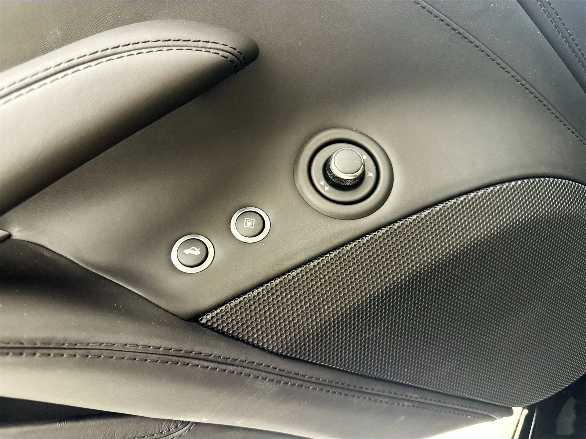 mph014_3784477372_c0d96941bd9693cf2d49b632edcb50d2_86a4c19d86