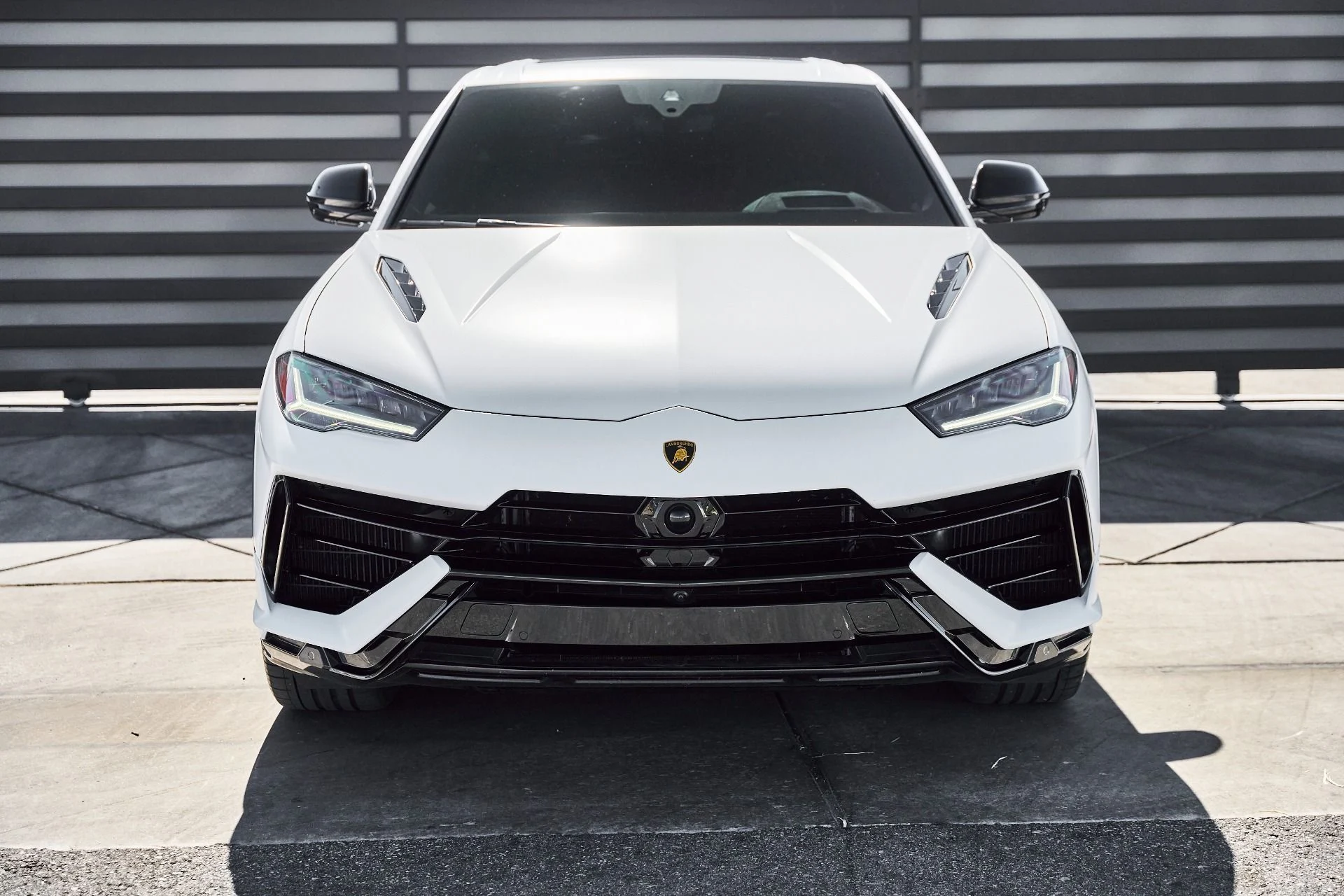 mph014_3793136751_Used_2023_Lamborghini_Urus_S_1780535946_c78d00ba3a