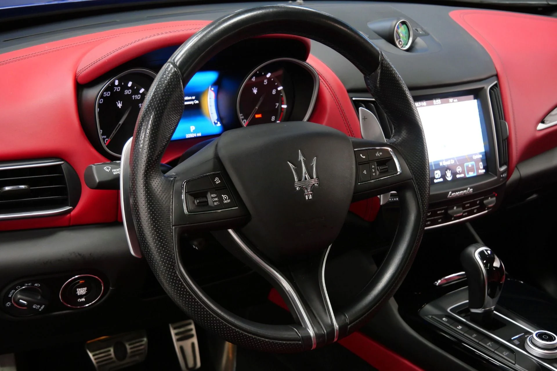 mph014_3793736200_Used_2017_Maserati_Levante_1761068079_ad963443d2