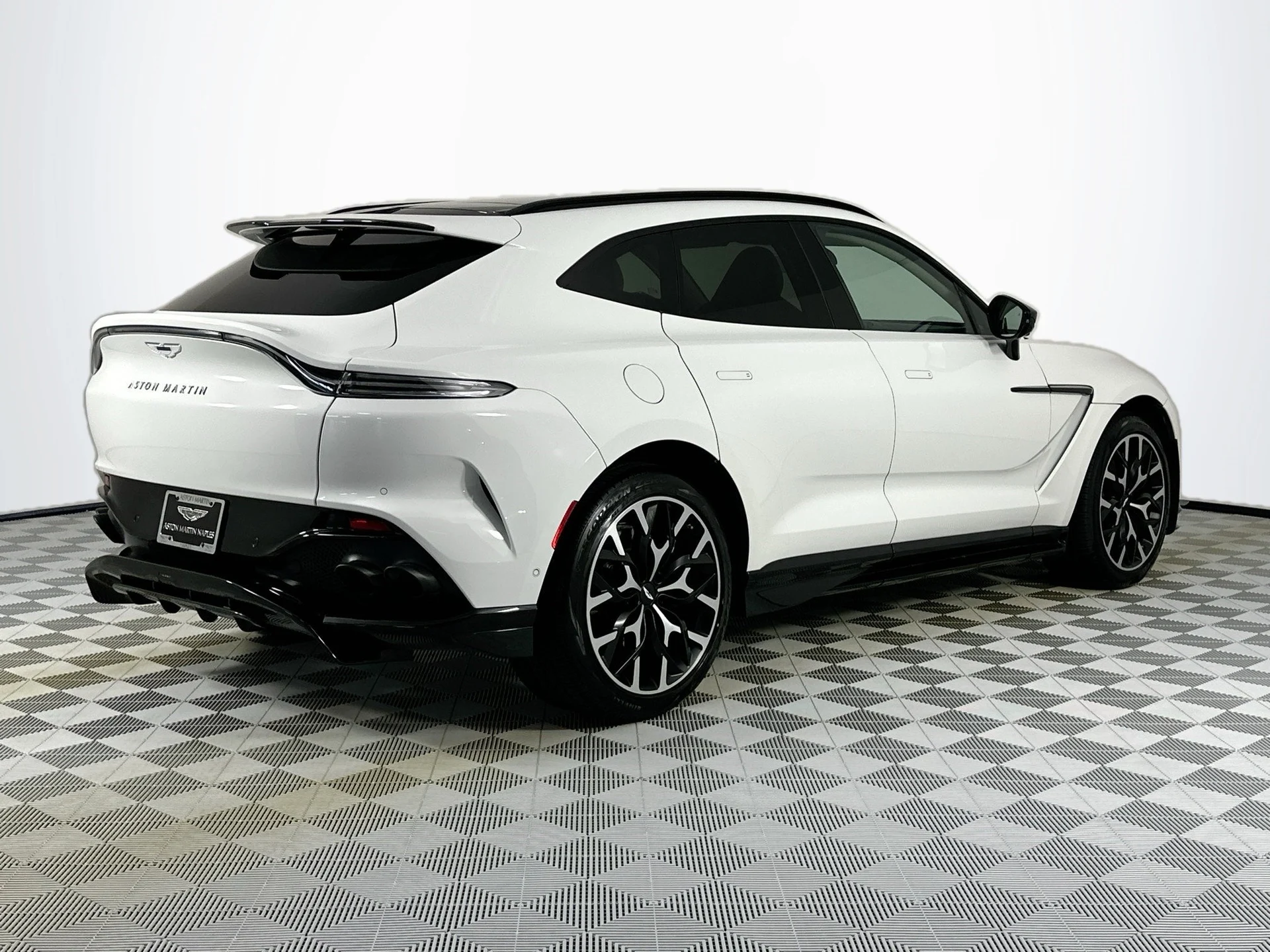 mph014_3795256918_15_b79df2e1d1