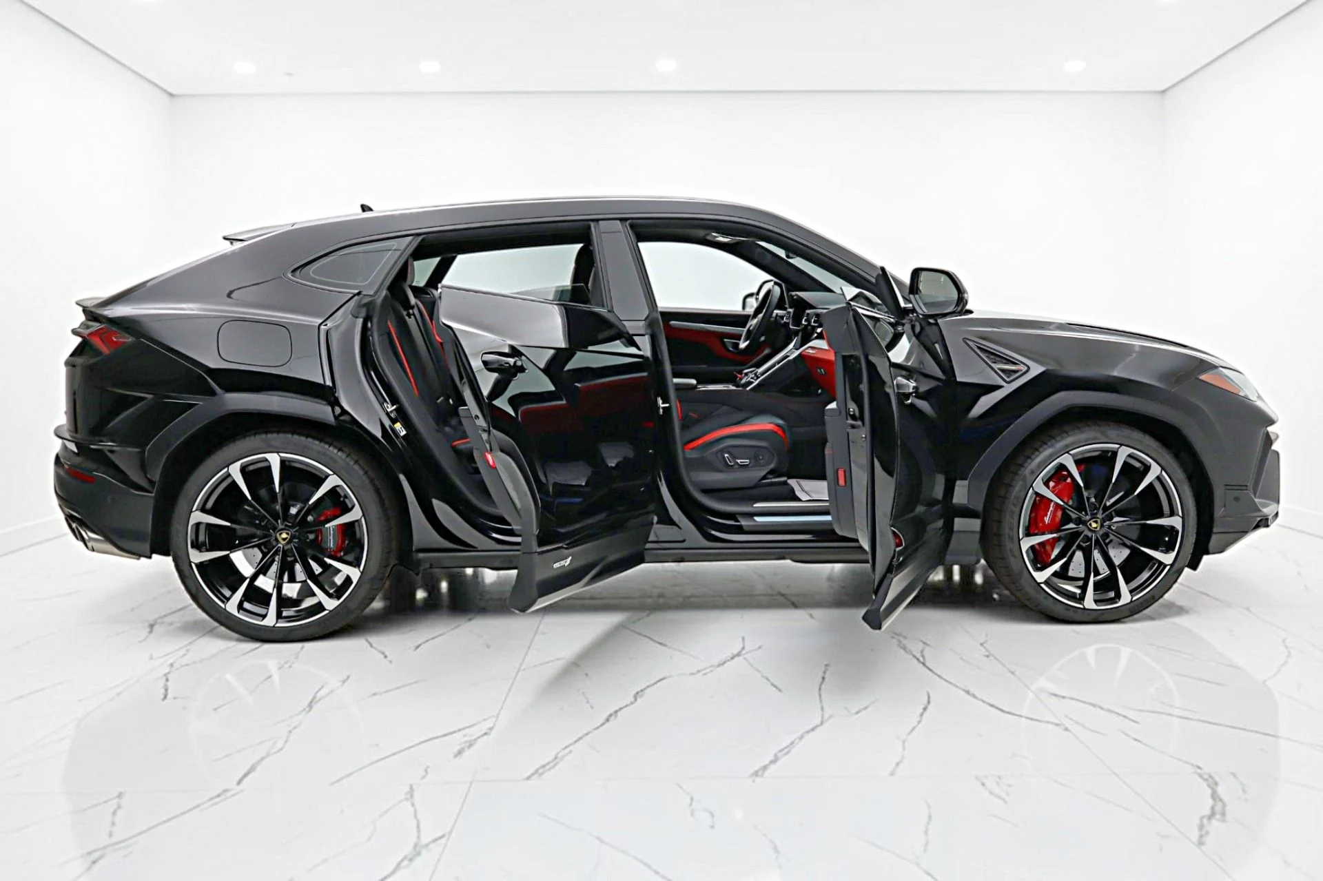 mph014_380327769_Used_2024_Lamborghini_Urus_SLEASE_OPTIONS_AVAILABLE_798f43aa50