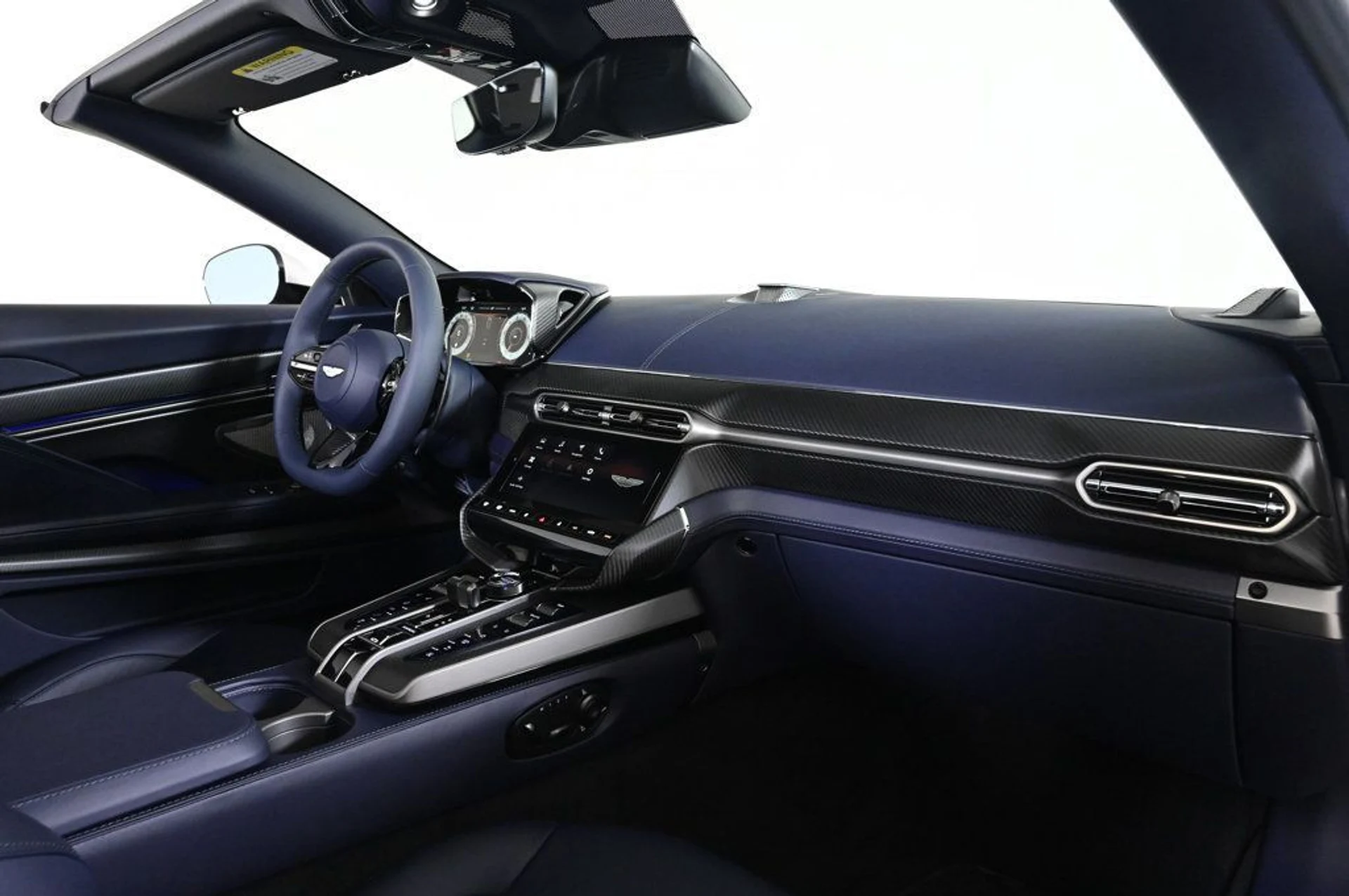 mph014_3807504267_new_2026_aston_martin_vanquish_volante_11350_22980293_15_1024_b117a110ae