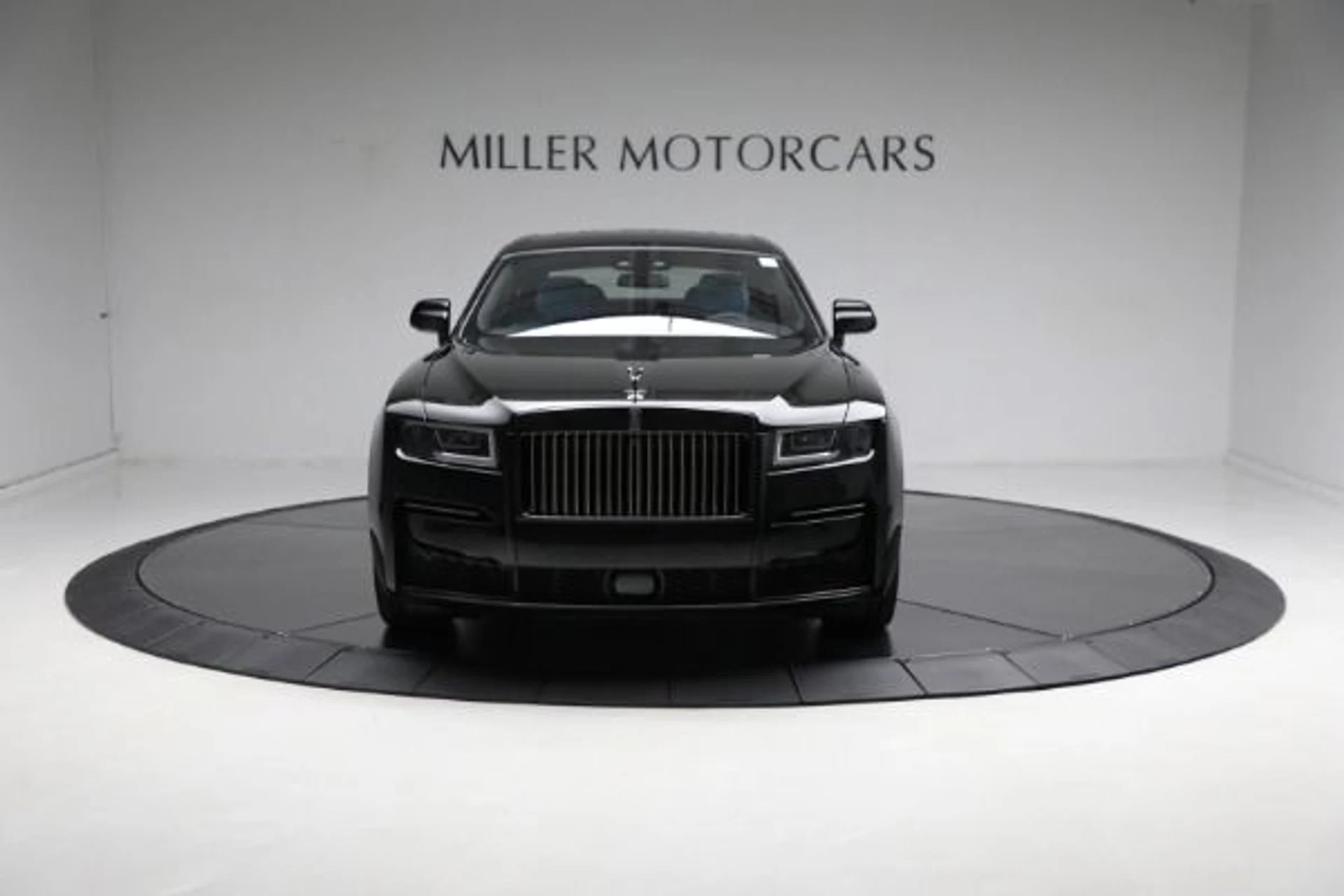 mph014_3810765793_Used_2024_Rolls_Royce_Black_Badge_Ghost_d27ad51256