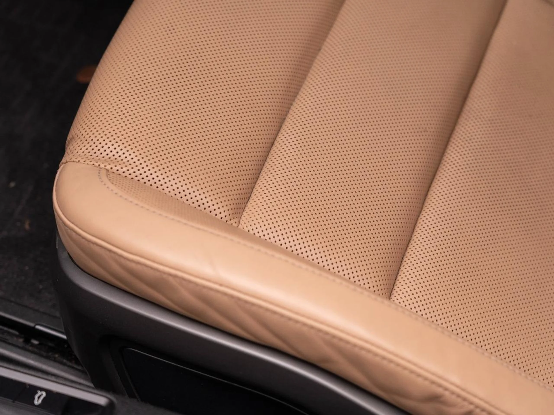 mph014_3813814167_13e6787ac74c2057e2de3fb77af38b48_dd7737a94c