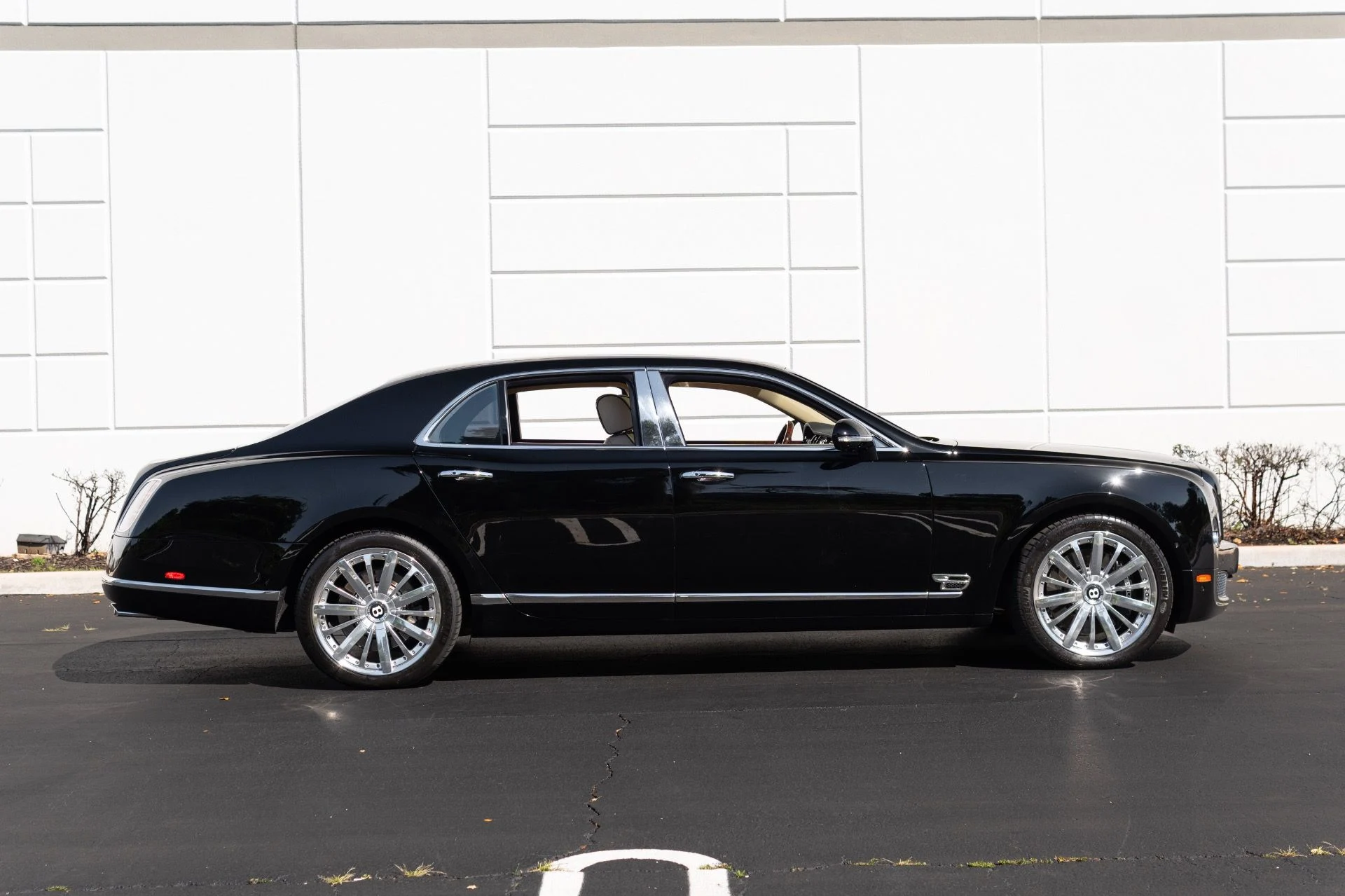 mph014_3817398634_Used_2014_Bentley_Mulsanne_1774576298_19246b32f1