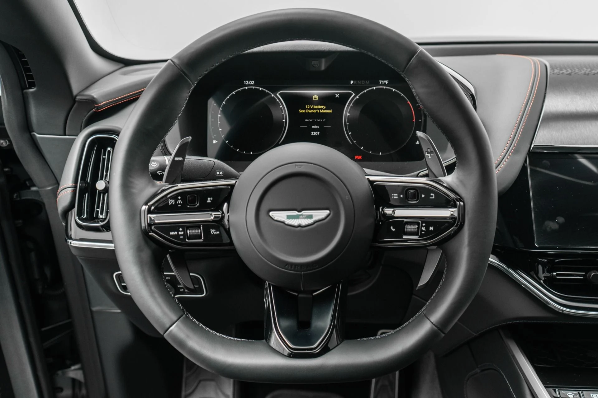 mph014_3827556346_Used_2025_Aston_Martin_DBX_707_23_Inch_Wheels_Factory_Matte_Paint_697_Horsepower_1774034848_c431c97435