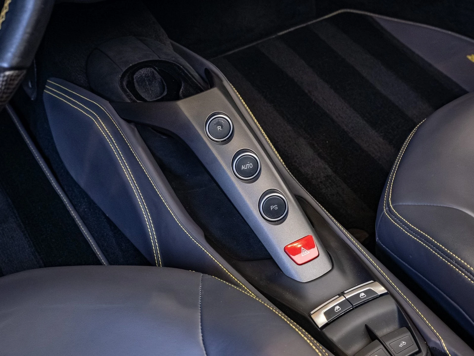 mph014_3830482809_15_00502bf30e