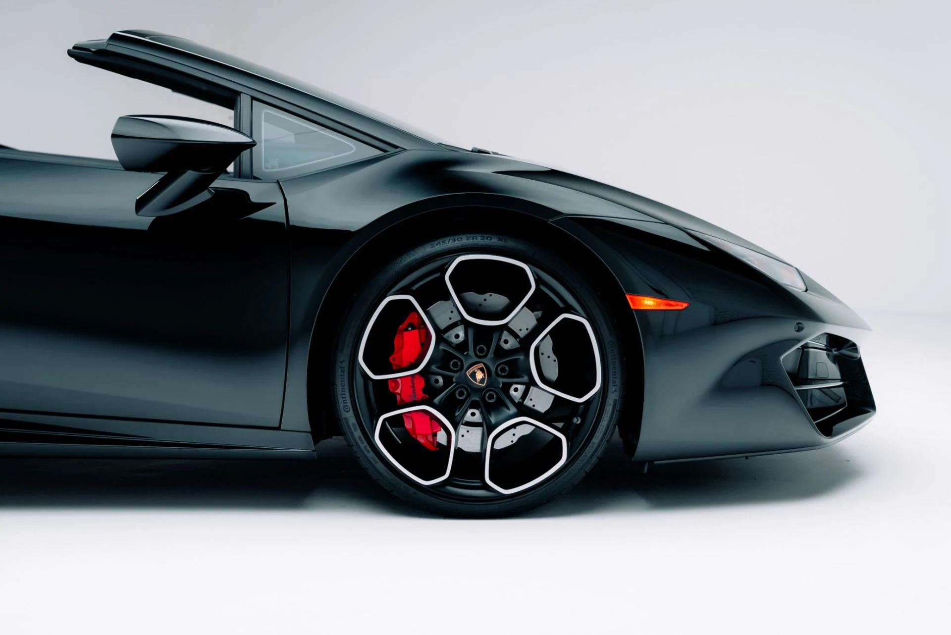 mph014_3831200143_Used_2019_Lamborghini_Huracan_LP_580_2_Spyder_1763507934_b8121ed5ba