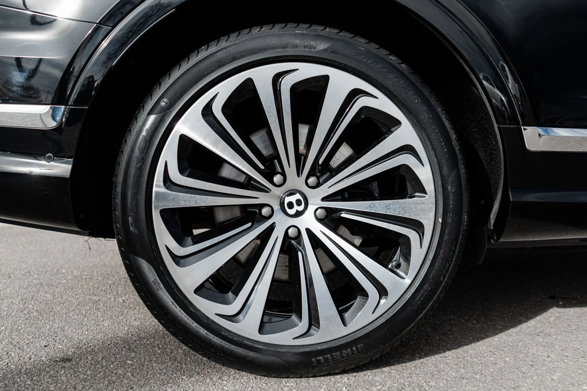 mph014_383620679_0769ebc6_6b1f_44d3_bdca_410092983a7f_3d63115555