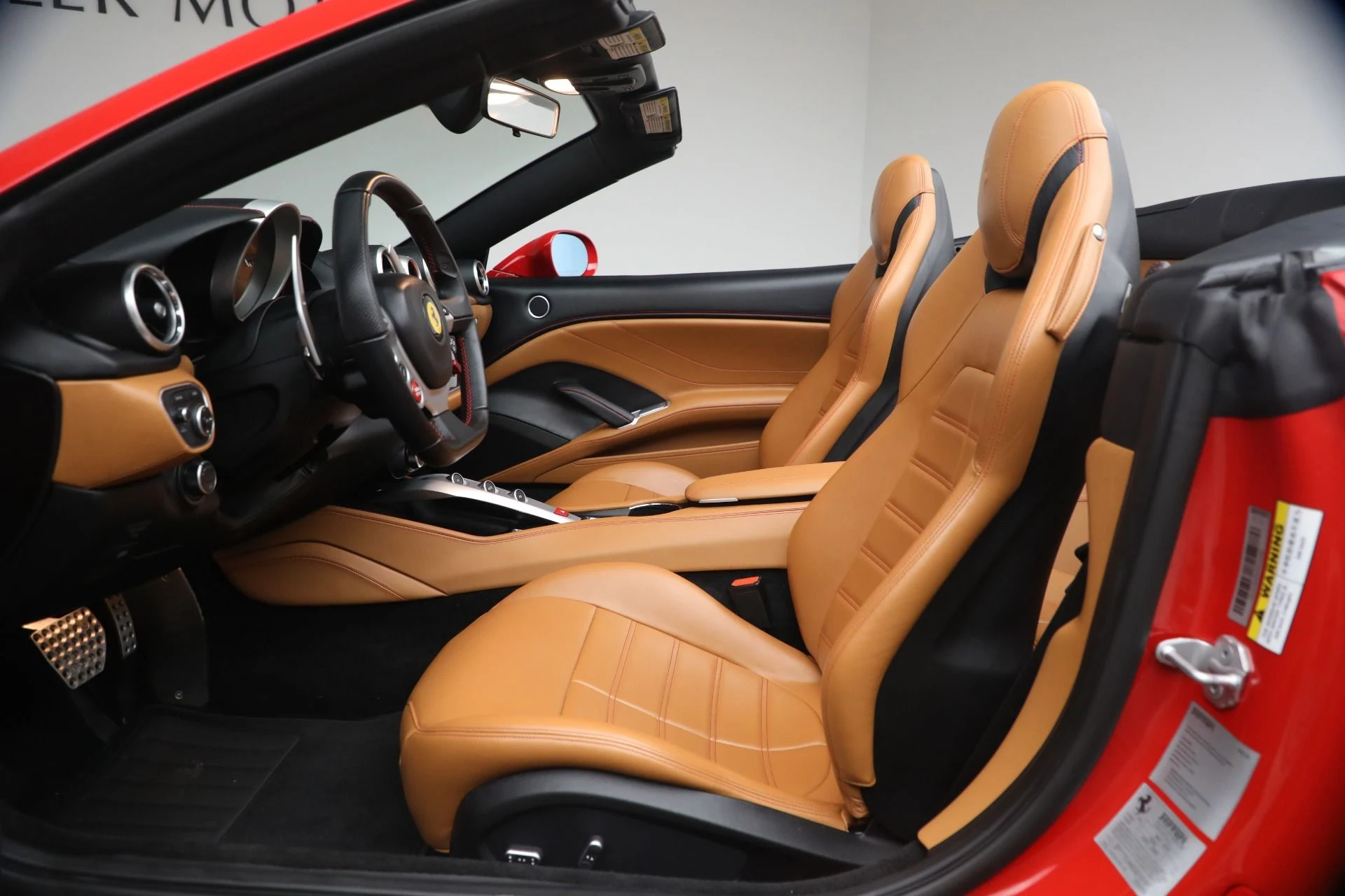 mph014_3836443179_Used_2016_Ferrari_California_T_Handling_Speciale_1775319206_657fa96b2f