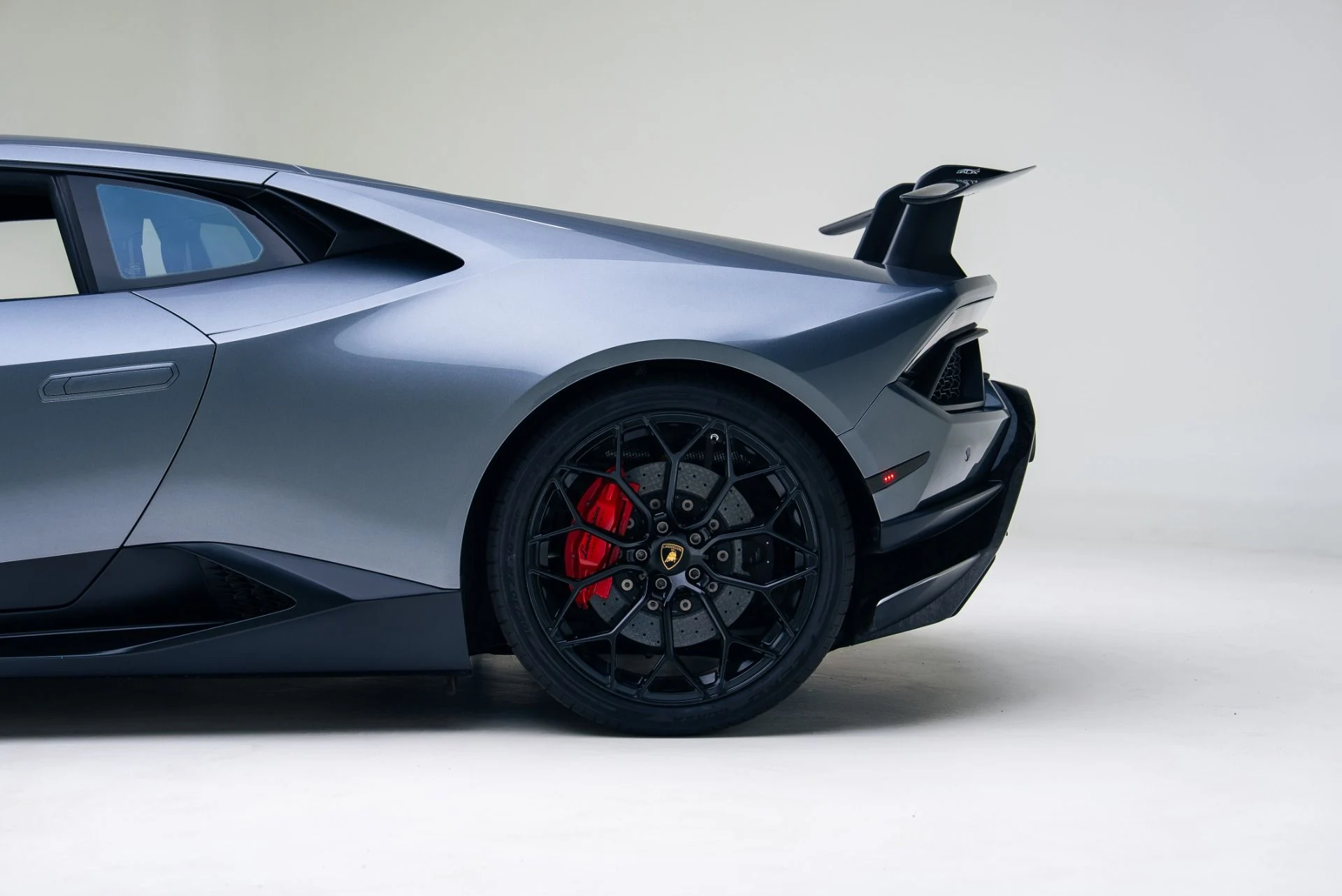 mph014_3839278249_Used_2018_Lamborghini_Huracan_LP_640_4_Performante_1765562514_ed9882eca9