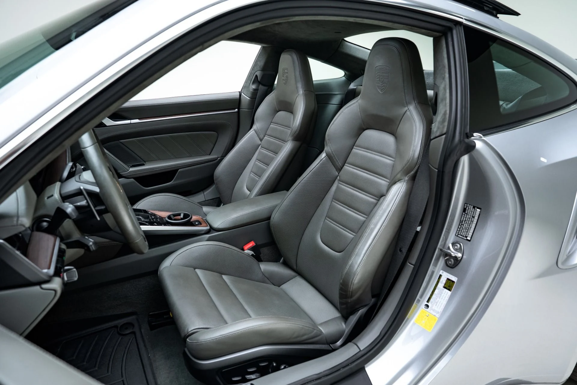 mph014_3849249363_Used_2021_Porsche_911_Turbo_S_1776281104_08c83c1b7f