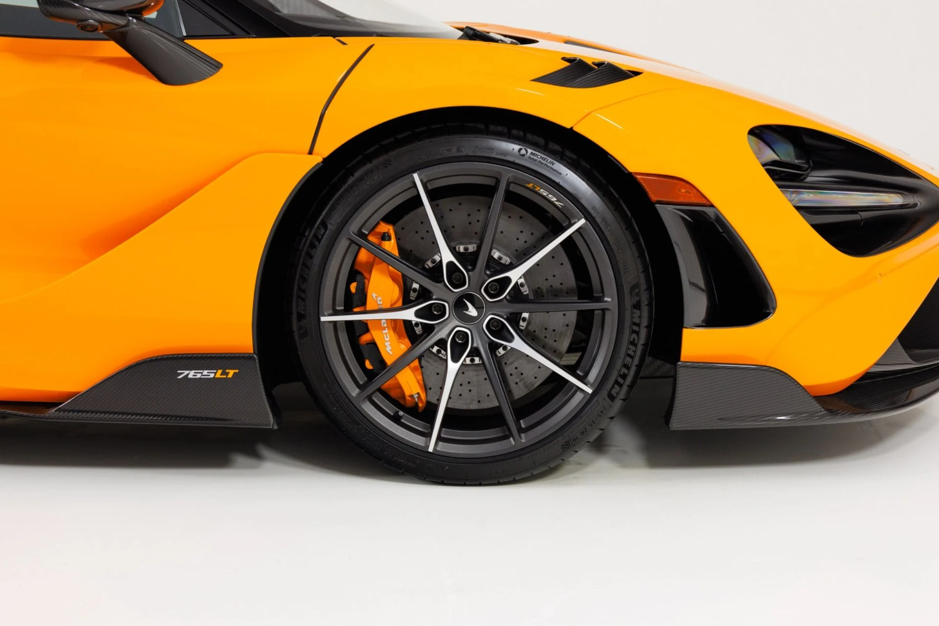 mph014_3853541951_Used_2021_Mc_Laren_765_LT_1790963861_f6bdbcf3f4