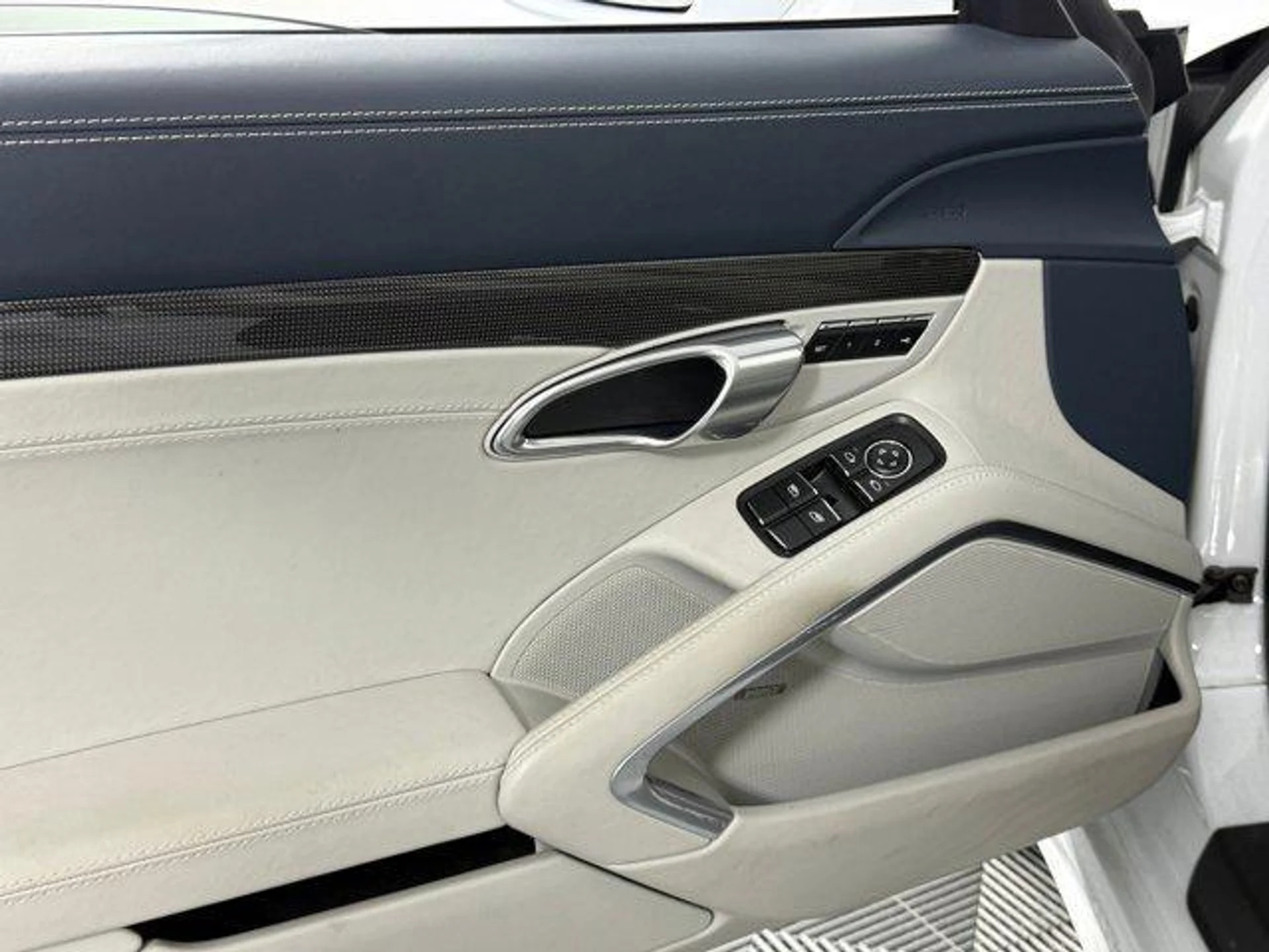 mph014_3854533608_Dez_JV_6xh5_Do_RKO_msix_ZX_3_B0yos_dd17be6582