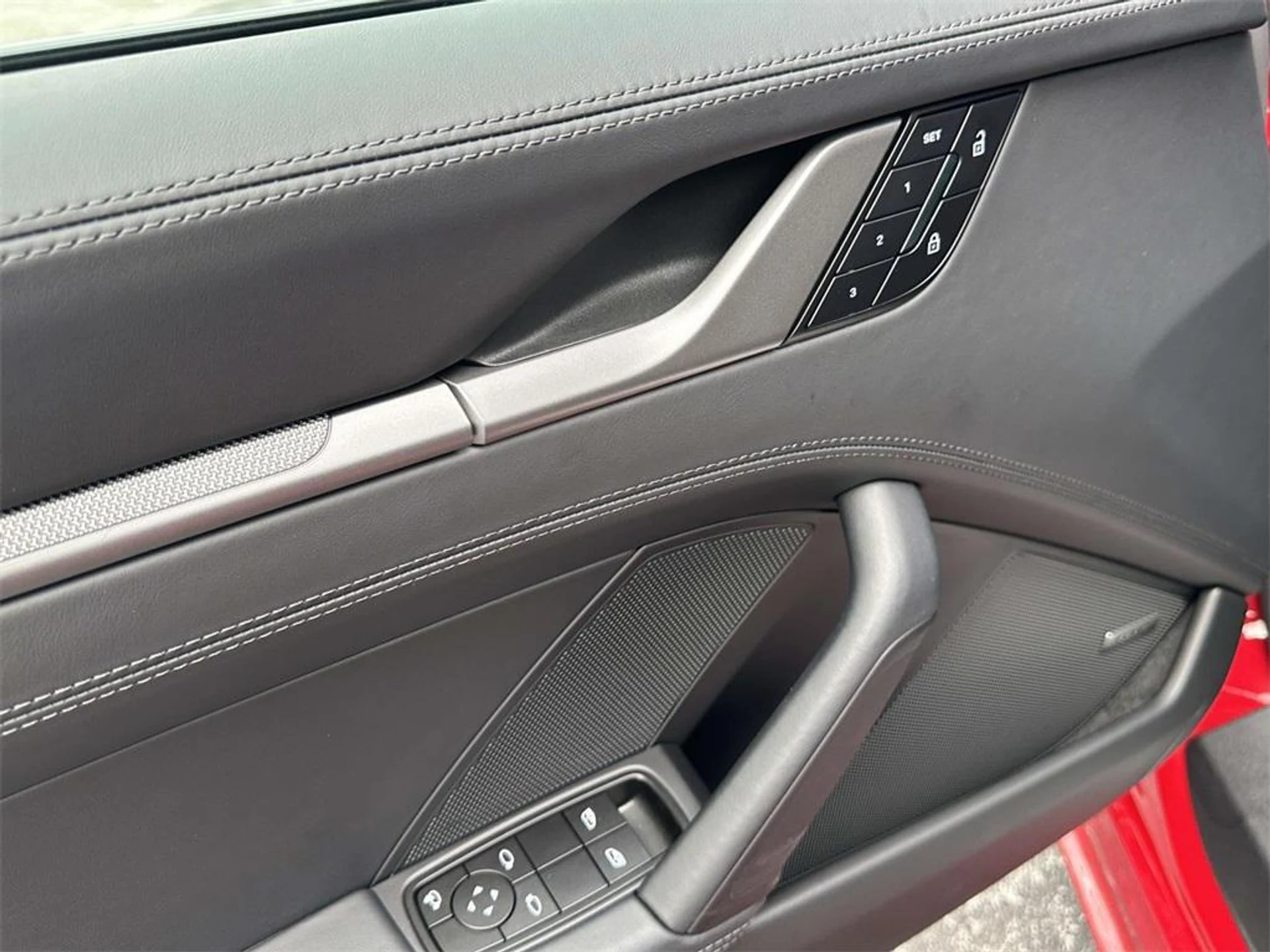 mph014_3857366838_Kv6gi8nge4e2v_R_Ho_C3_BBEC_Wb_Uj0_50b42244dc