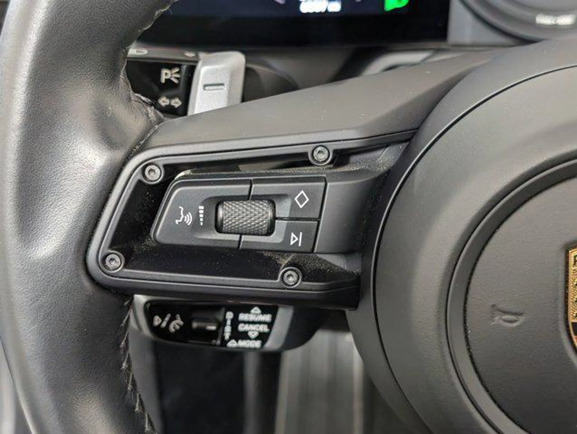 mph014_3858321264_t_Me_X_Vd5s_Ly_Q6_VBV_2_D_Sh_L_Ar_PH_H0_bc908b4f87