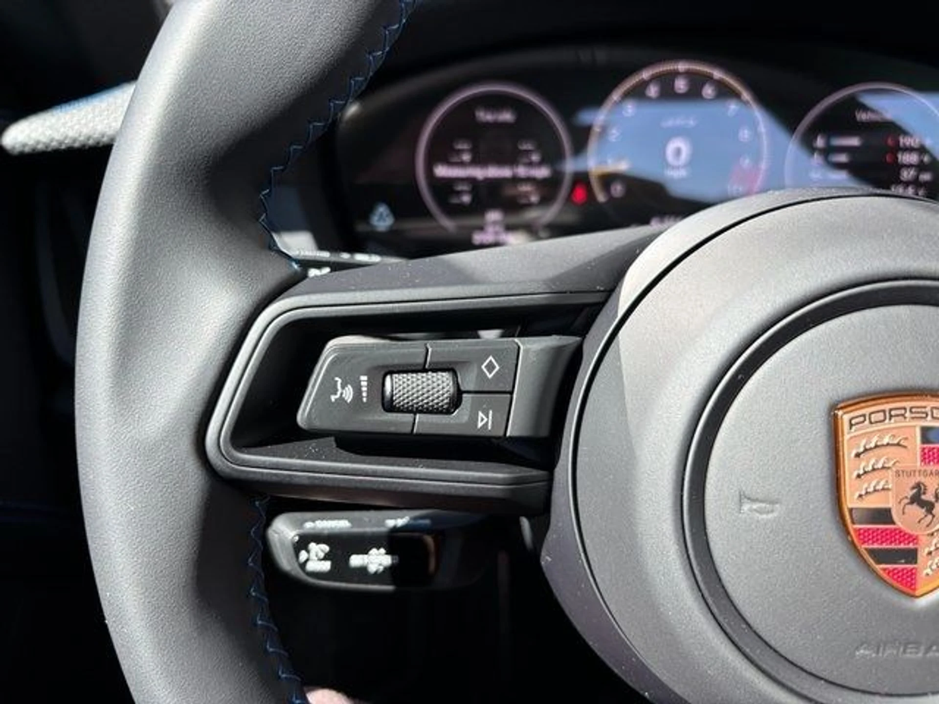 mph014_3859759954_d6d5d761eb3555247181e1545cf361e1x_b2c0b44fed