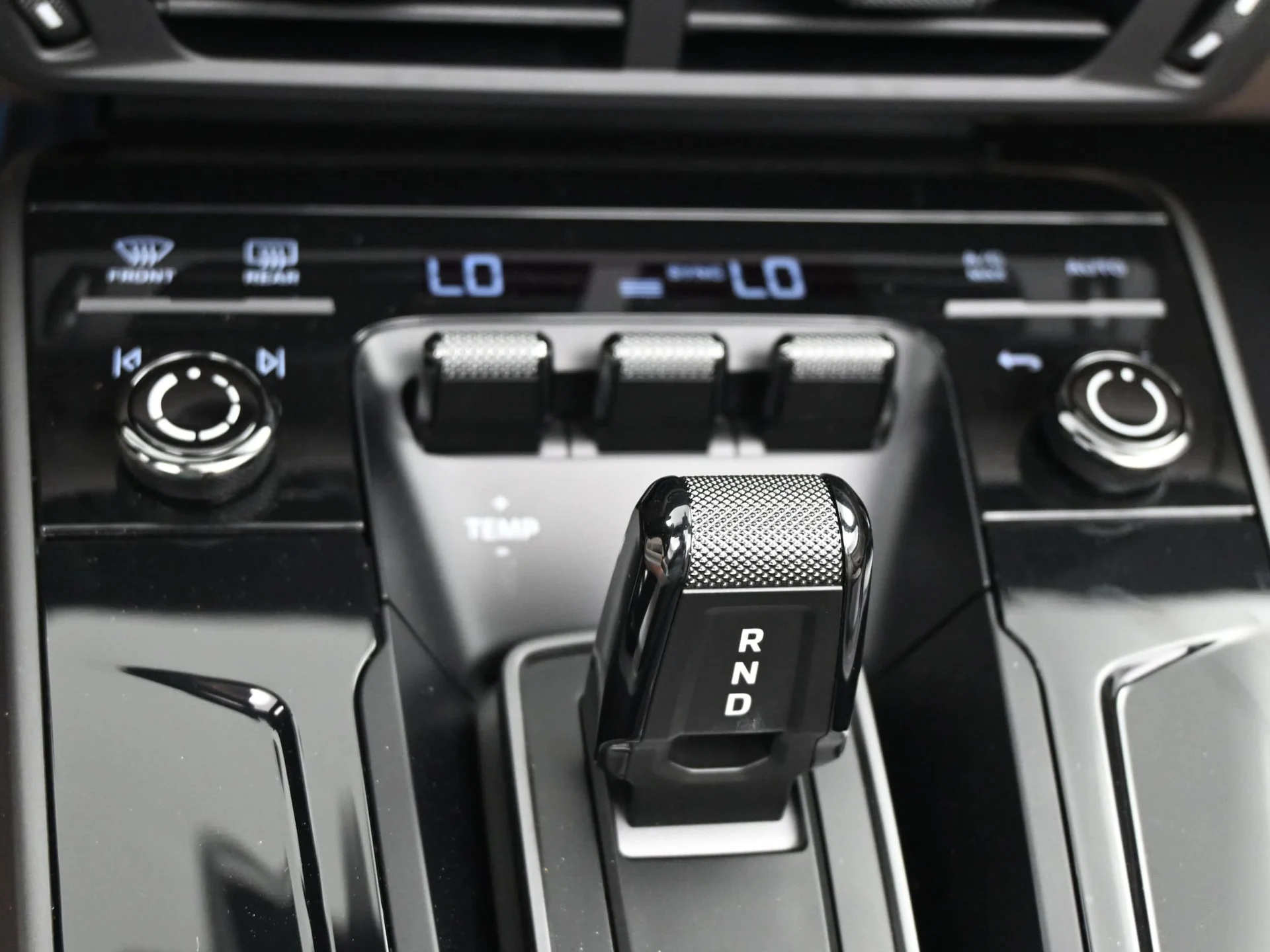 mph014_3862978511_b583ec86d510157053b9aafba52b23f0x_7a689fe597